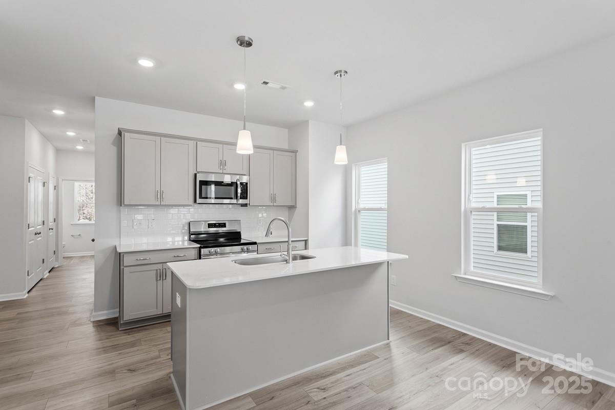 Property image 4 at 5111 Orchardview Way, Charlotte, NC 28216