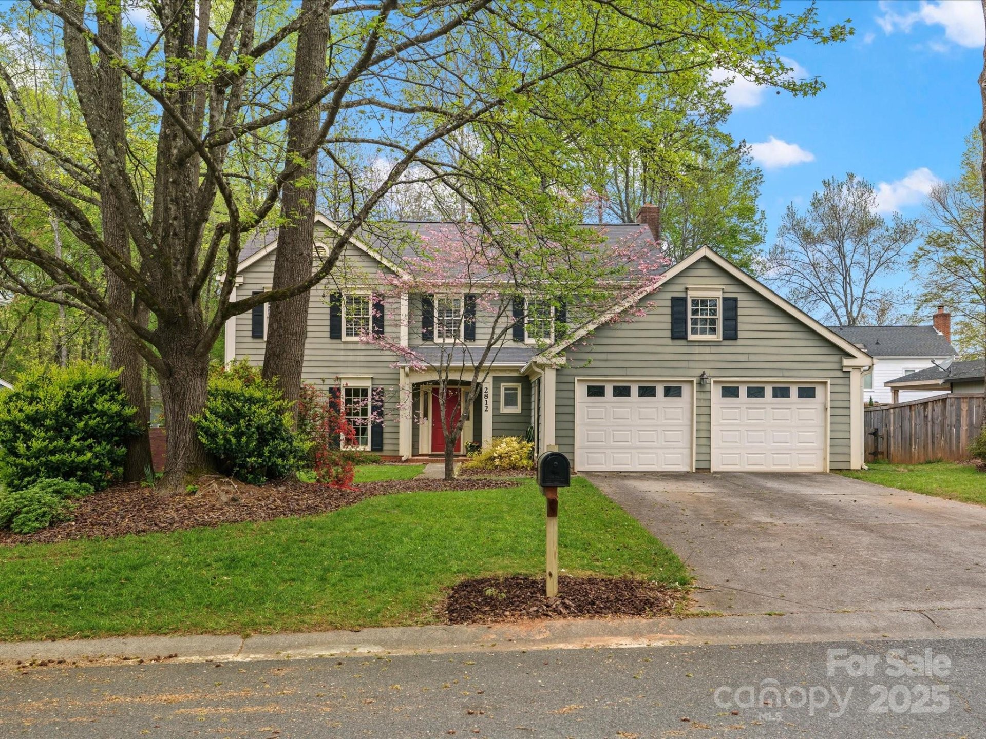 Property image 1 at 2812 Edgebrook Circle, Matthews, NC 28105