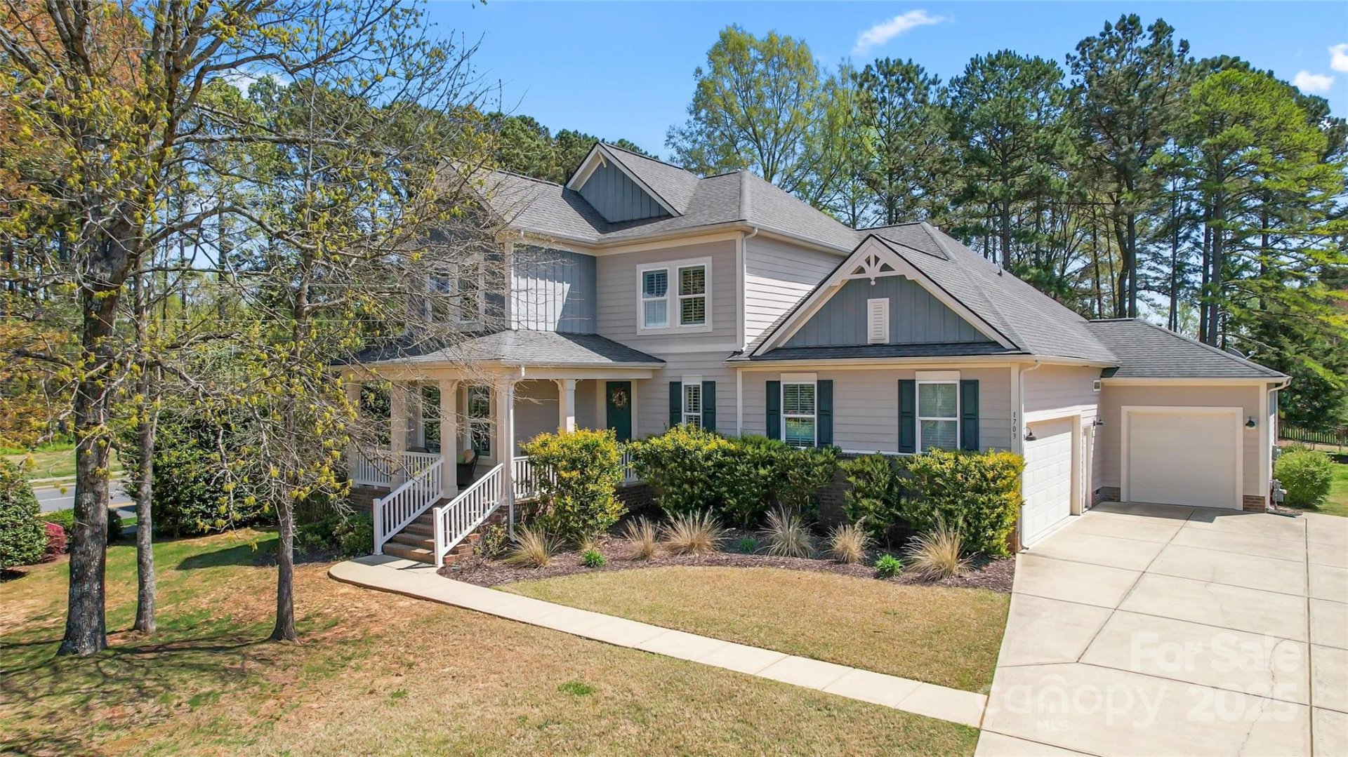 1703 Kings Manor Court