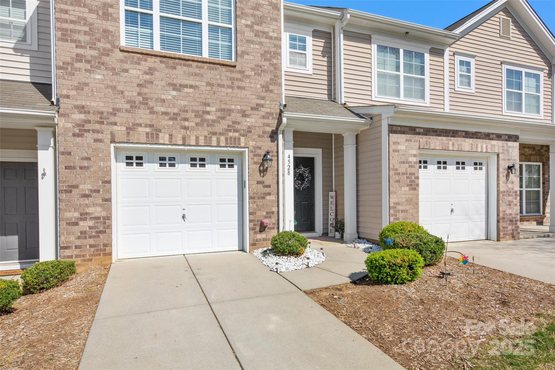 Property image 2 at 4528 Craigmoss Lane, Charlotte, NC 28278