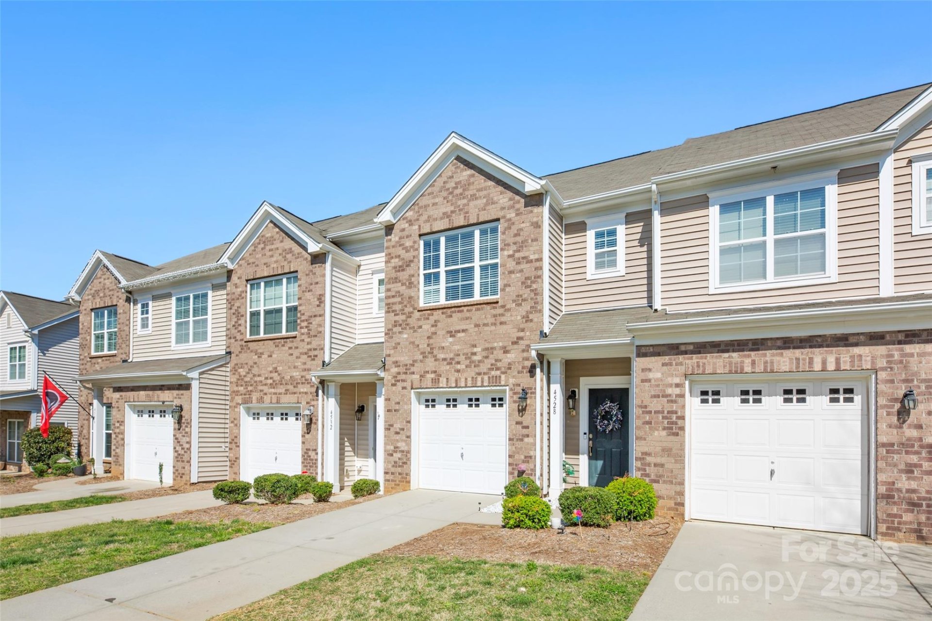 Property image 3 at 4528 Craigmoss Lane, Charlotte, NC 28278