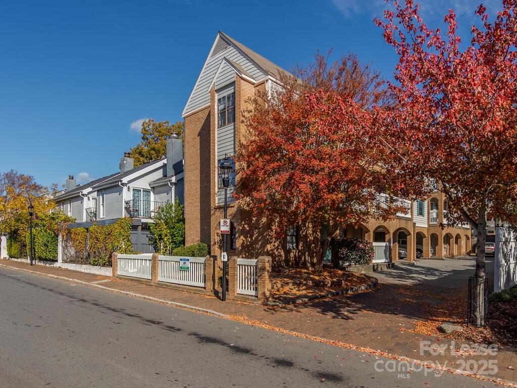 Property image 1 at 406 W 9th Street, Charlotte, NC 28202