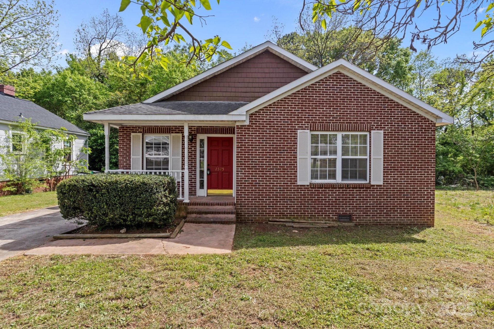 Property image 1 at 2325 Sanders Avenue, Charlotte, NC 28216