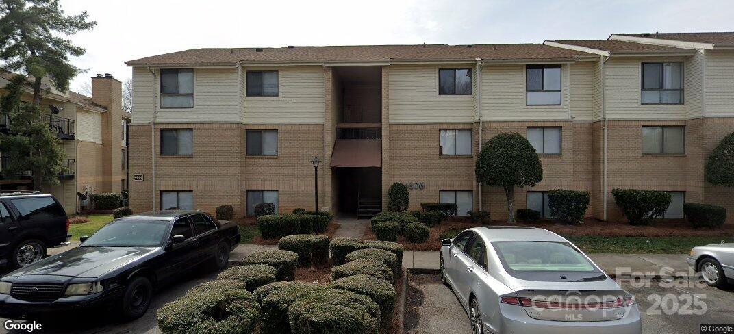 4806 Spring Lake Drive