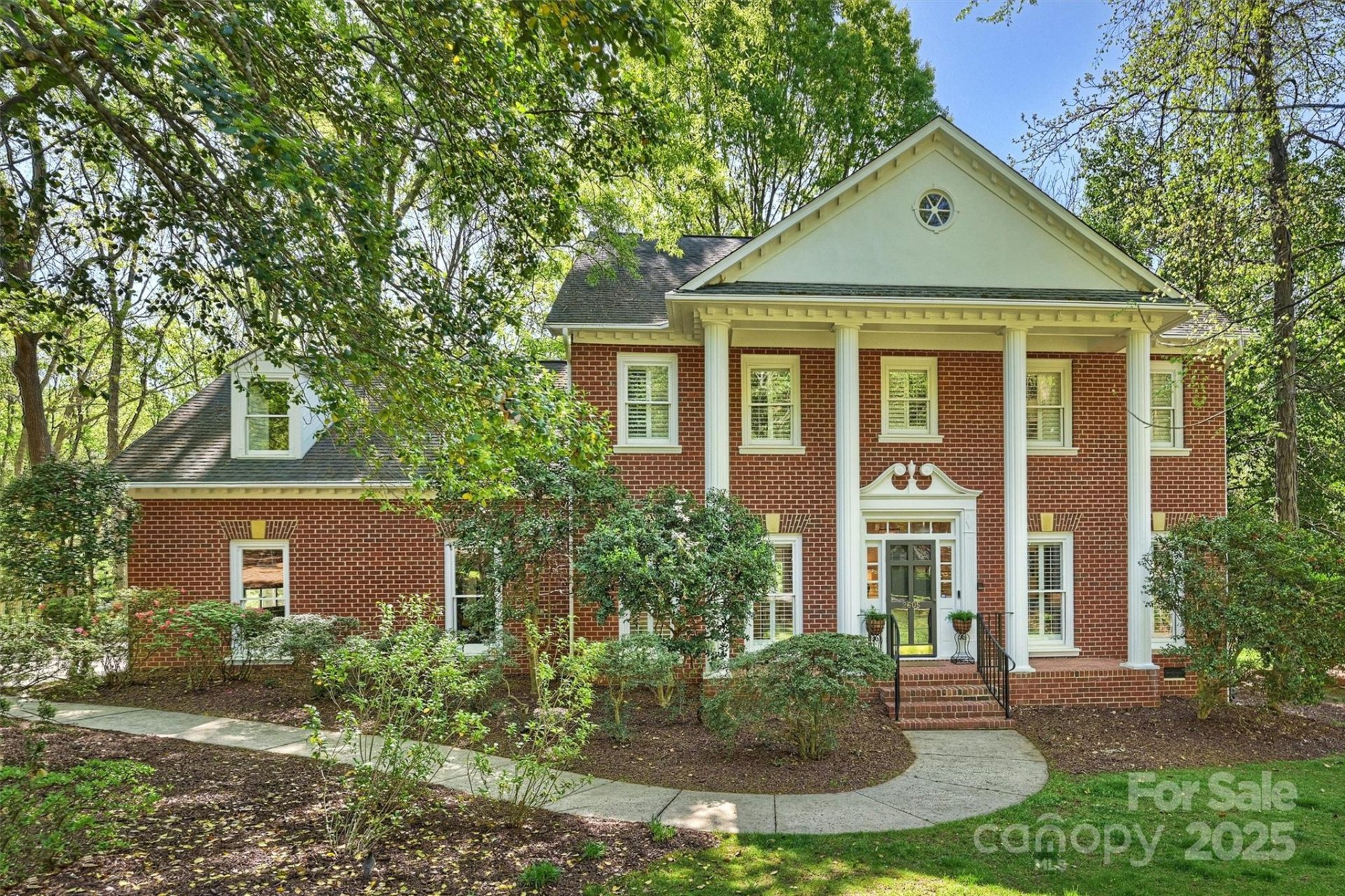 2605 Winding Oak Drive