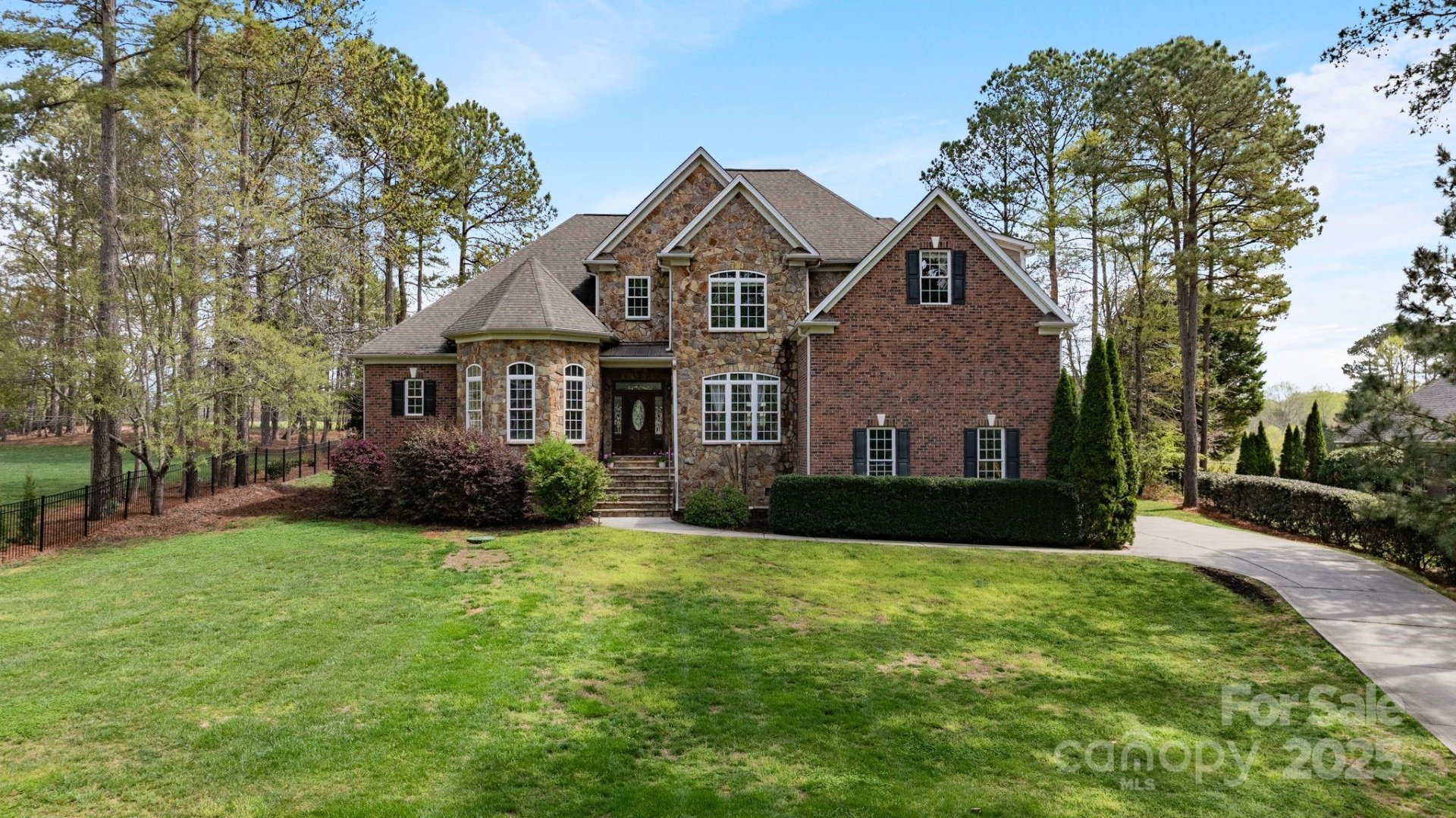 116 Whispering Cove Court
