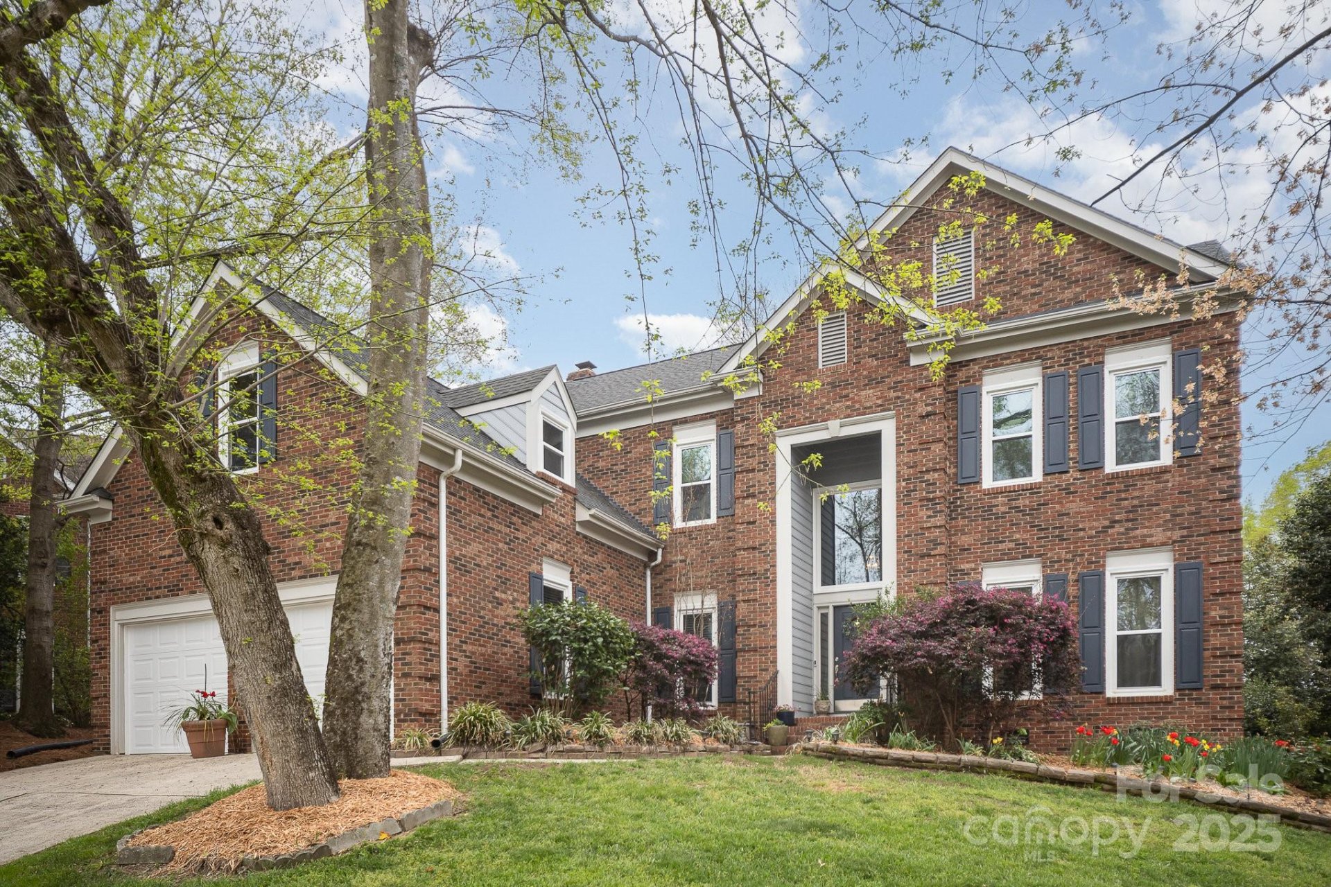 Property image 2 at 3409 Pondview Lane, Charlotte, NC 28210