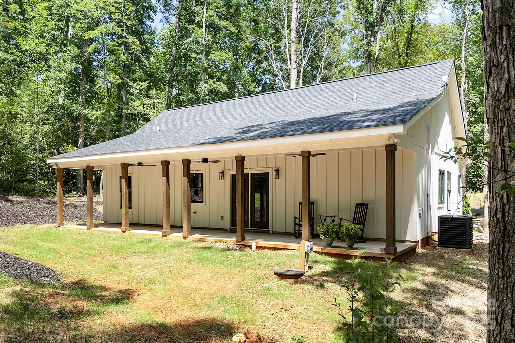 Property image 4 at 676 Chapel Hill Drive, Troy, NC 27371