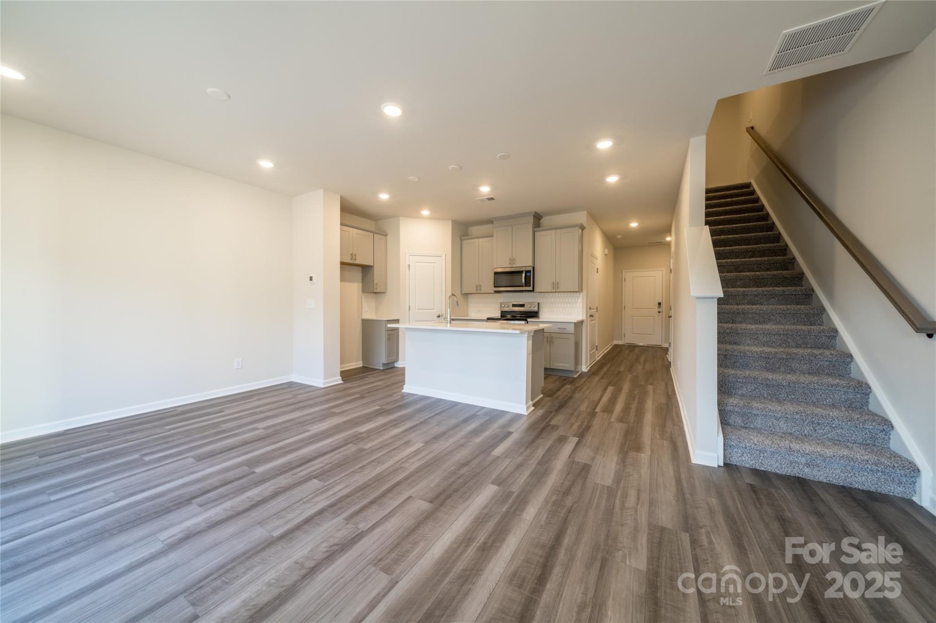 Property image 4 at 4329 Summit Woods Drive, Charlotte, NC 28216