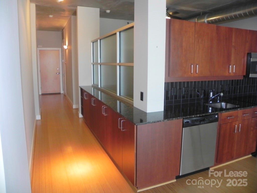 Property image 3 at 505 E 6th Street, Charlotte, NC 28202
