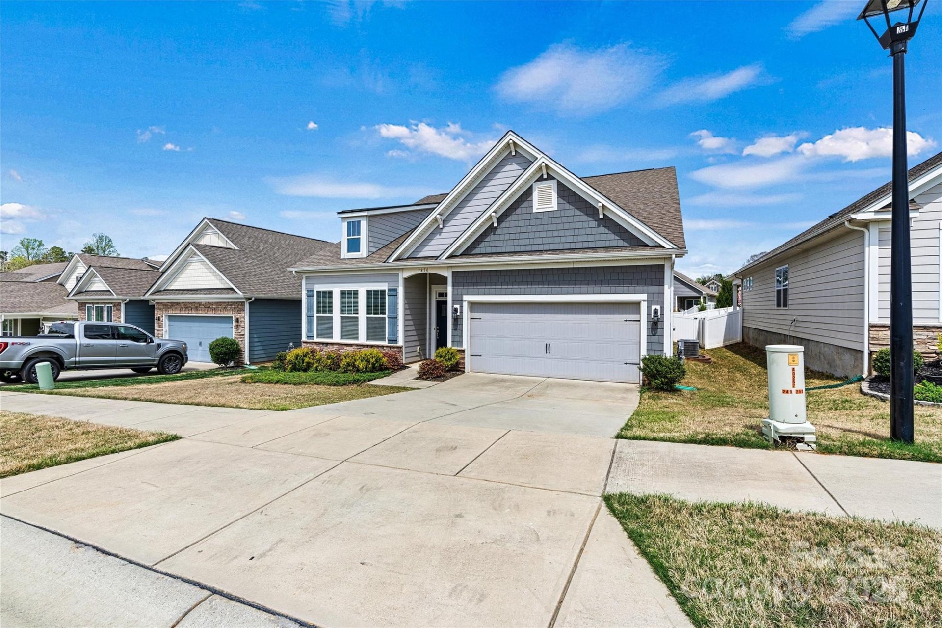 Property image 3 at 7850 Fountaingrass Lane, Sherrills Ford, NC 28673