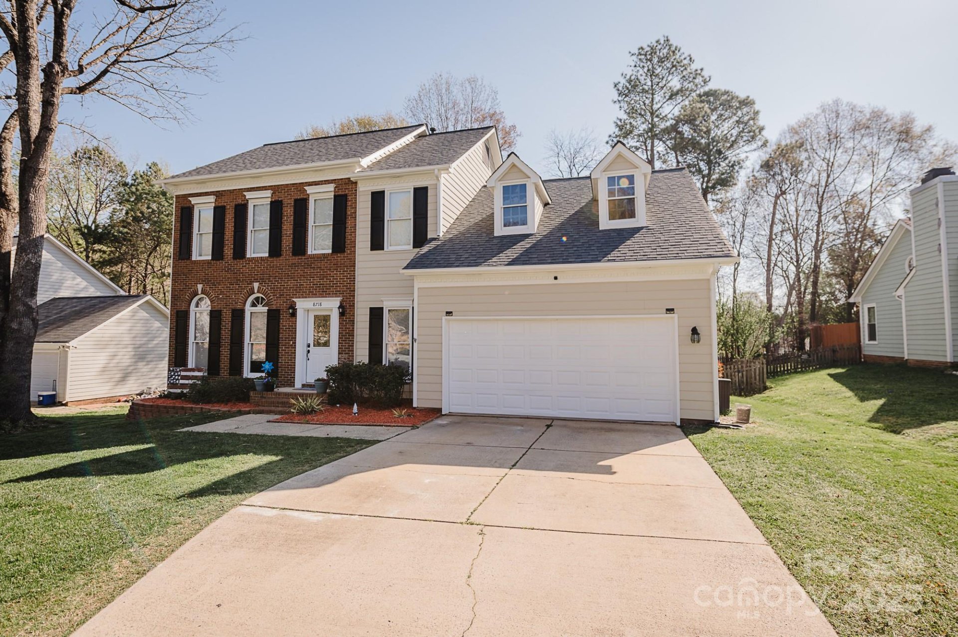 Property image 3 at 8718 Canter Post Drive, Charlotte, NC 28216