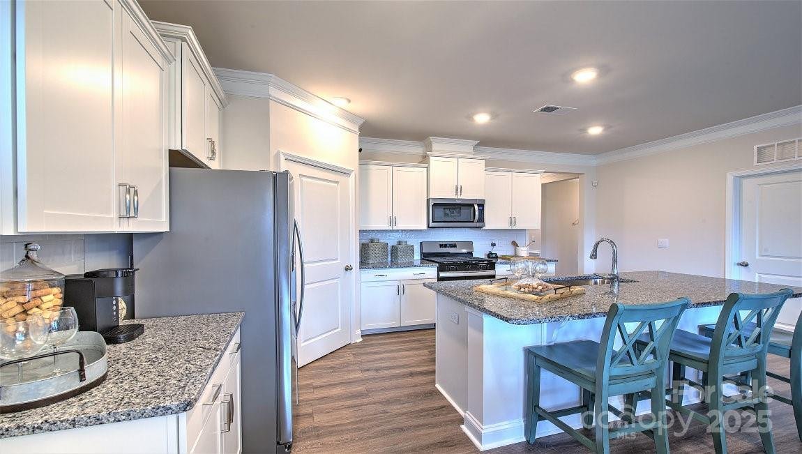 Property image 3 at 51 Silverthorne Court, Hendersonville, NC 28792