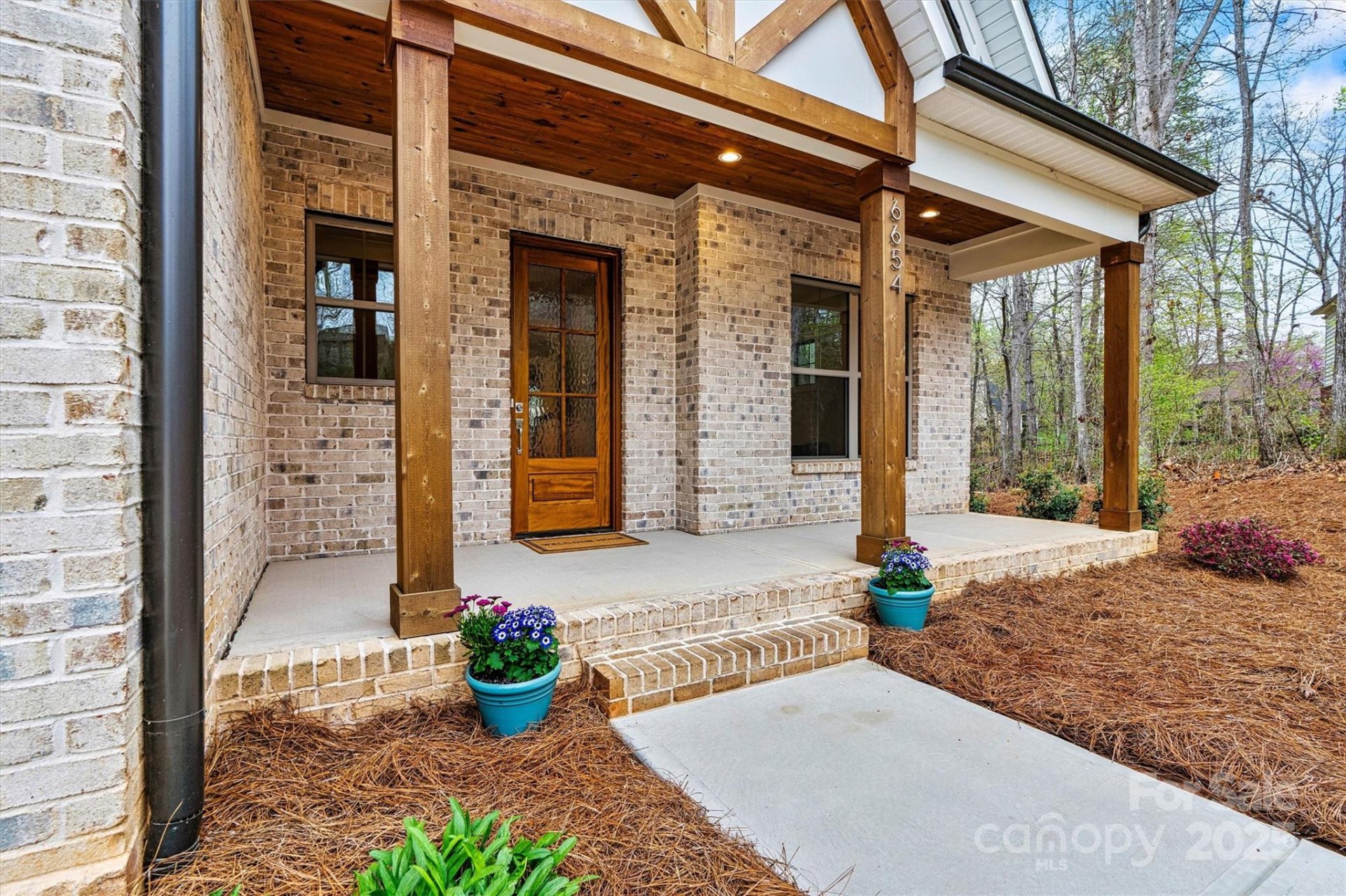 Property image 2 at 6654 Maple Spring Court, Denver, NC 28037