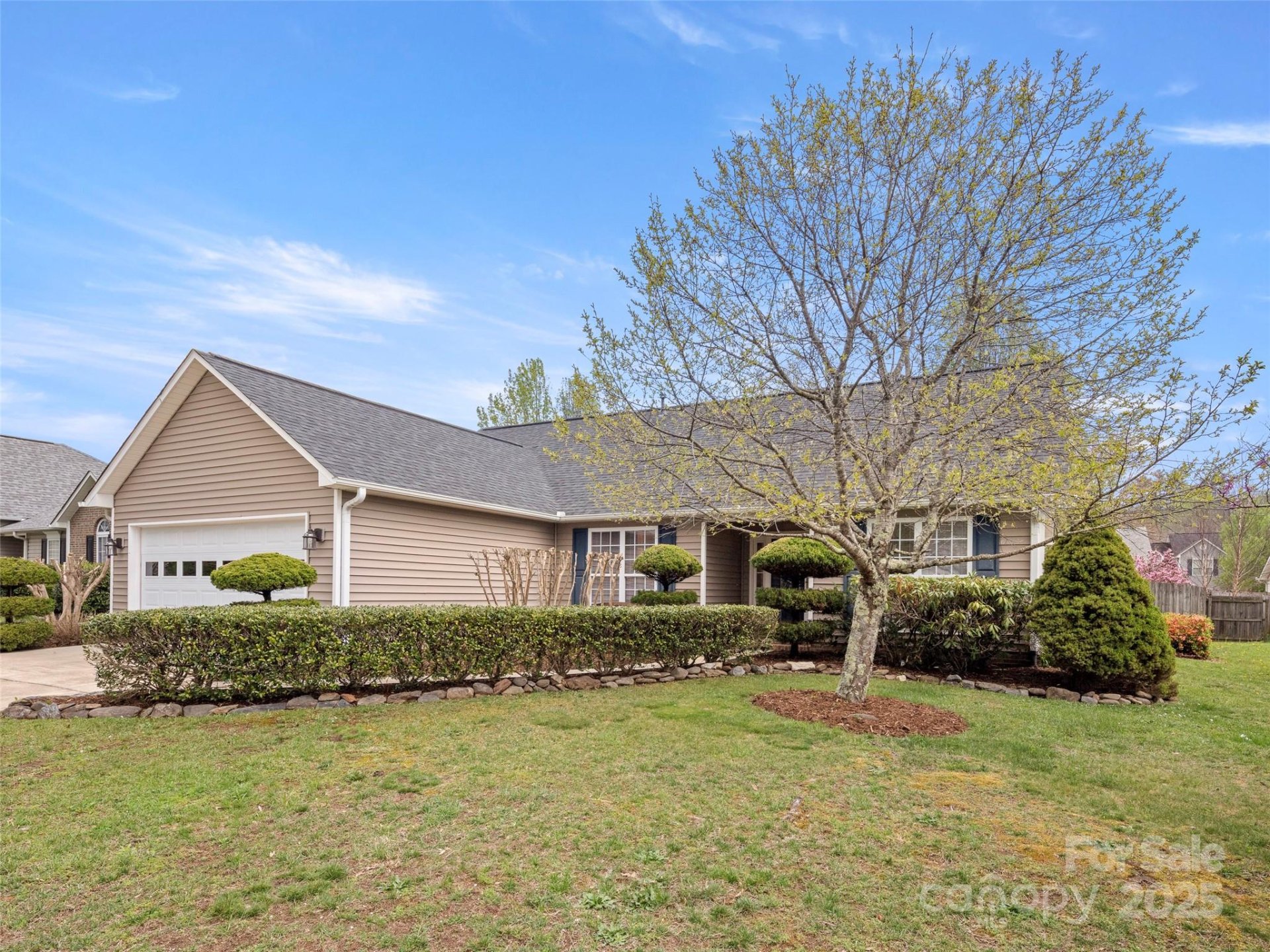 135 S Sunberry Trail