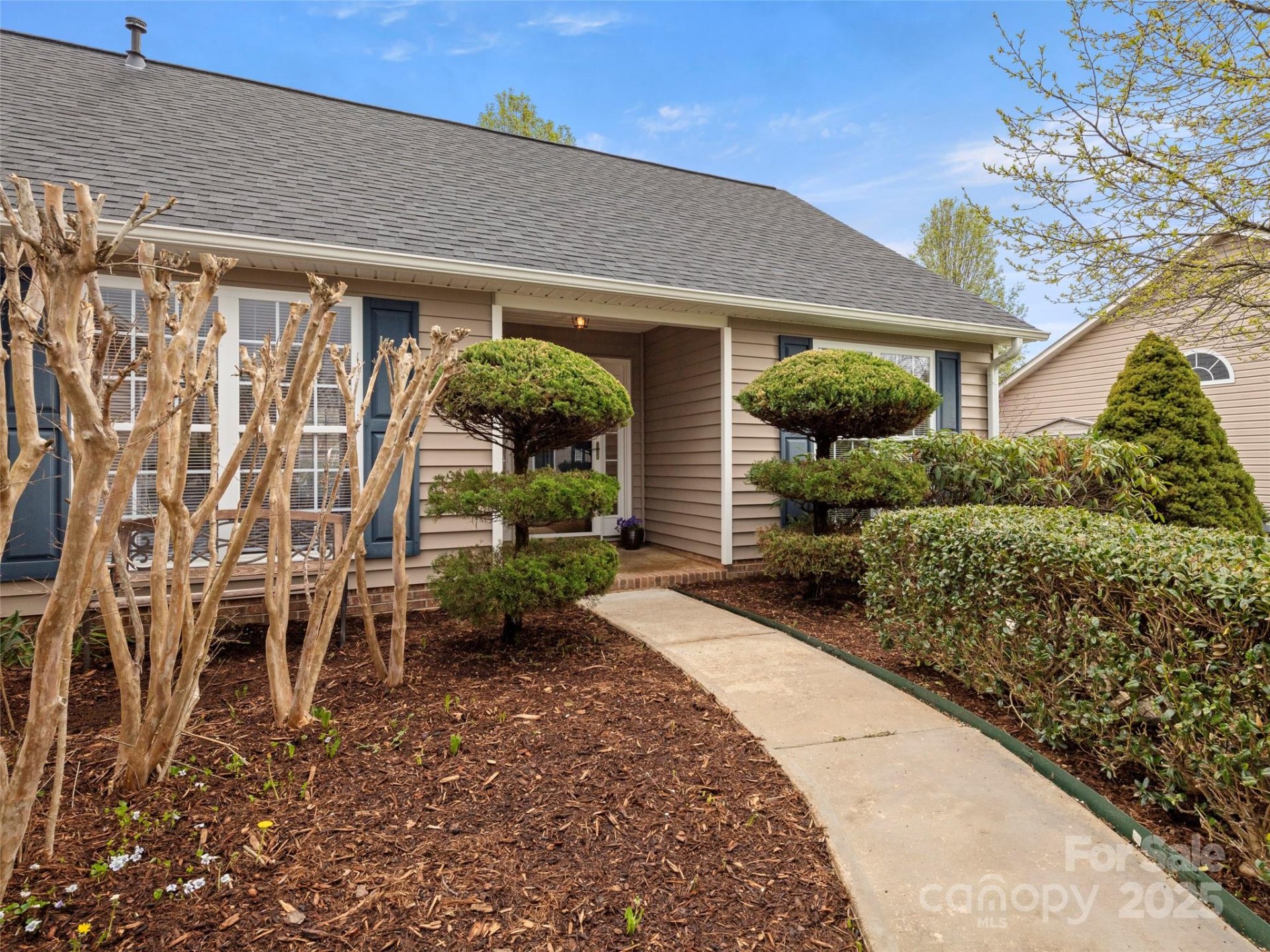 Property image 2 at 135 S Sunberry Trail, Fletcher, NC 28732