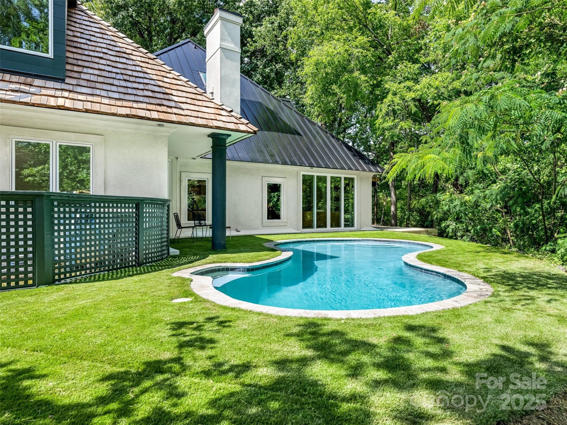 Property image 2 at 117 Wrenwood Lane, Charlotte, NC 28211