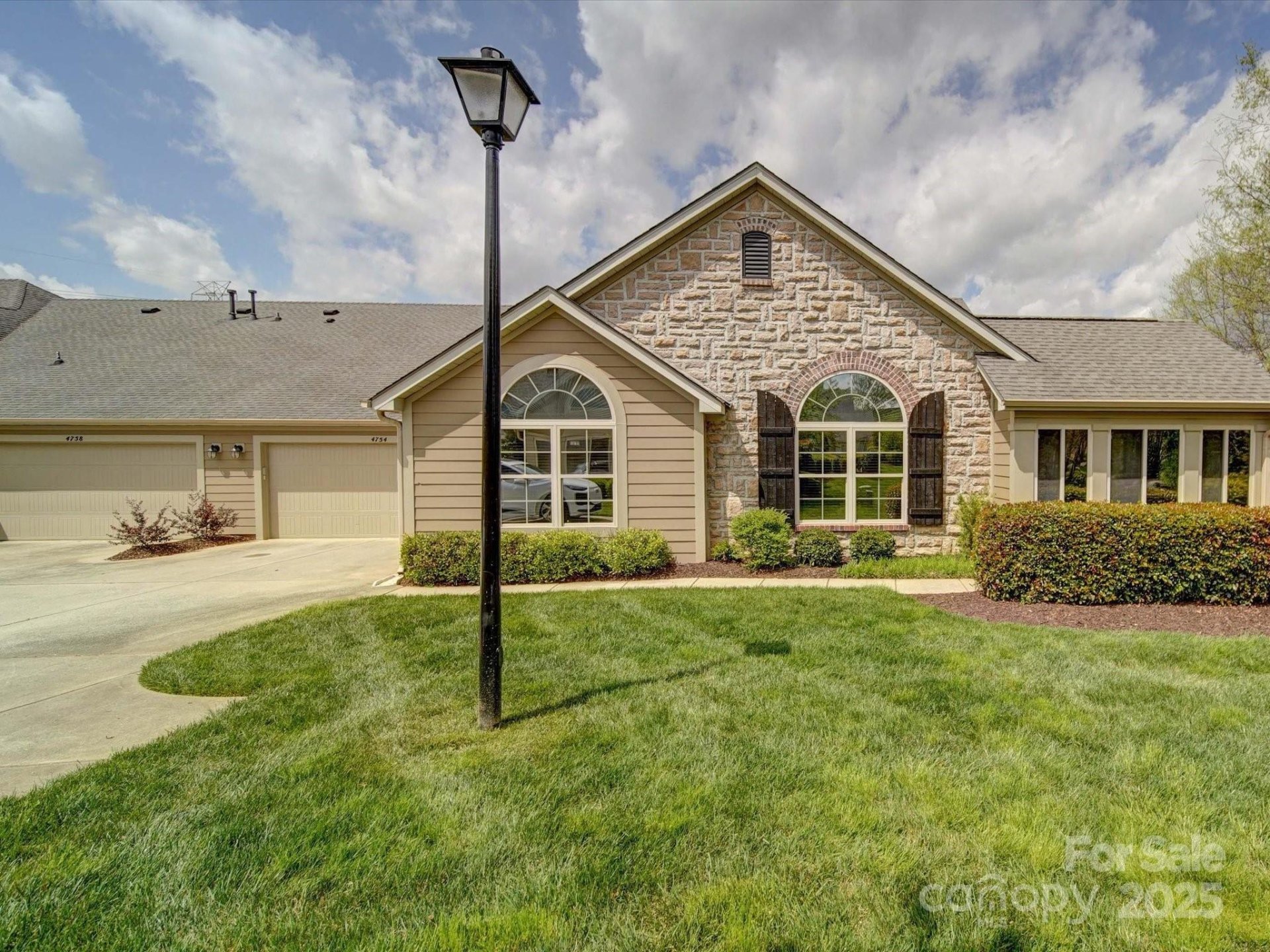 Property image 2 at 4754 Polo Gate Boulevard, Charlotte, NC 28216