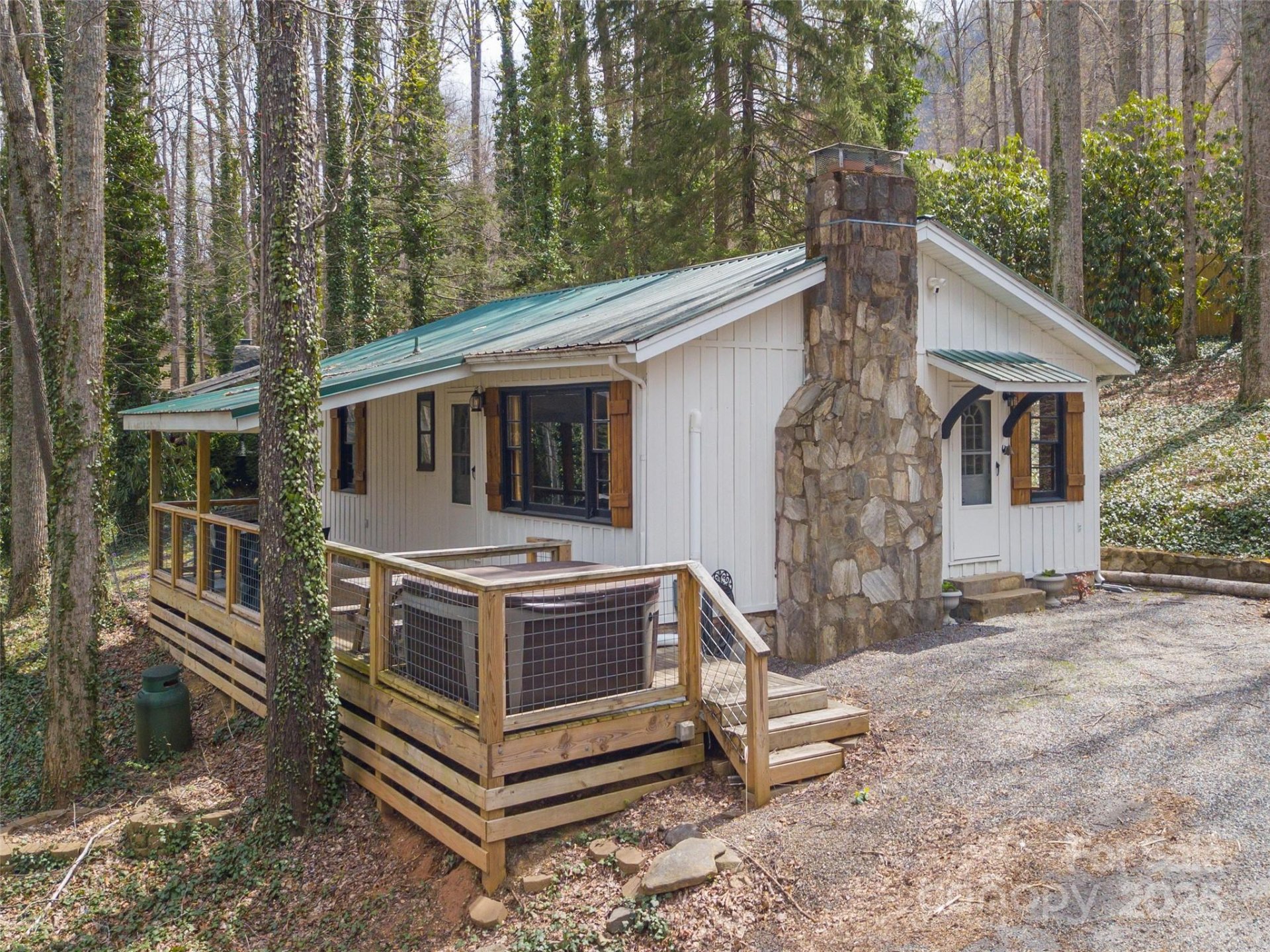 Property image 3 at 147 Azalea Drive, Maggie Valley, NC 28751