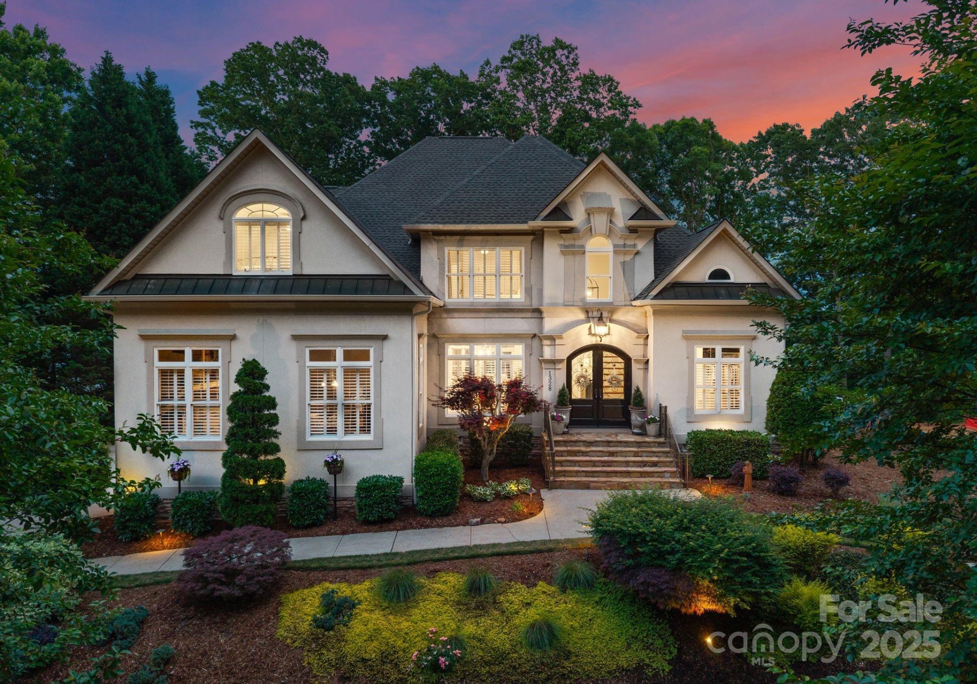 1328 Astoria Parkway