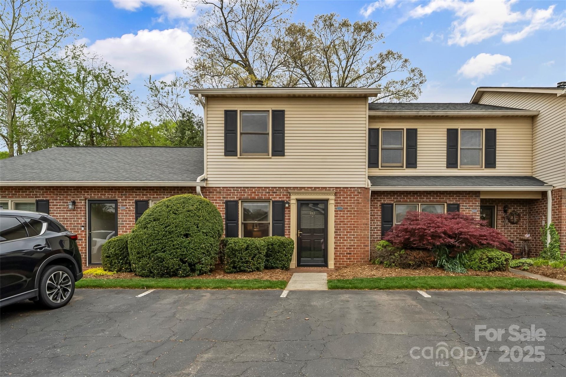 Property image 1 at 743 21st Avenue, Hickory, NC 28601