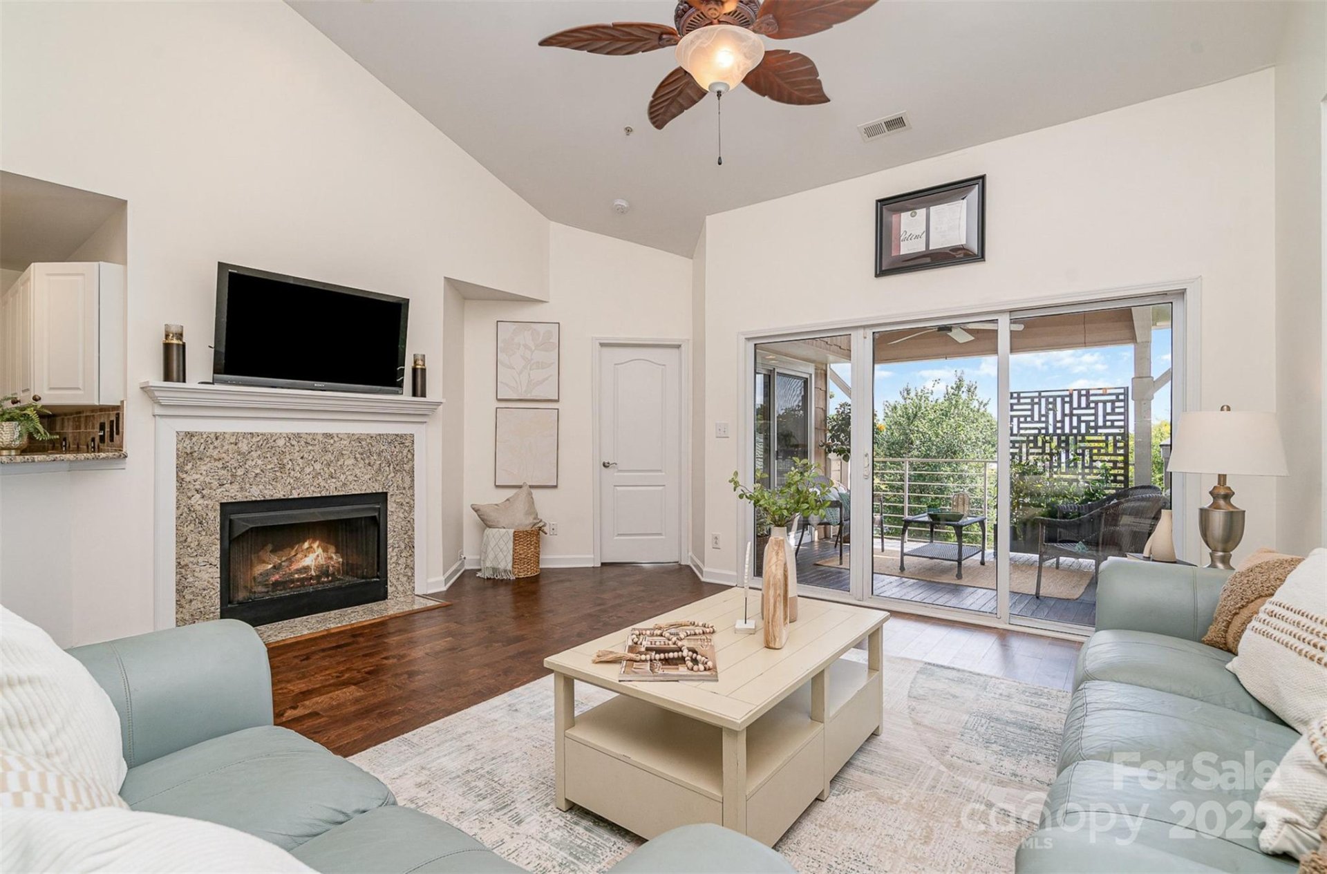 18643 Harborside Drive