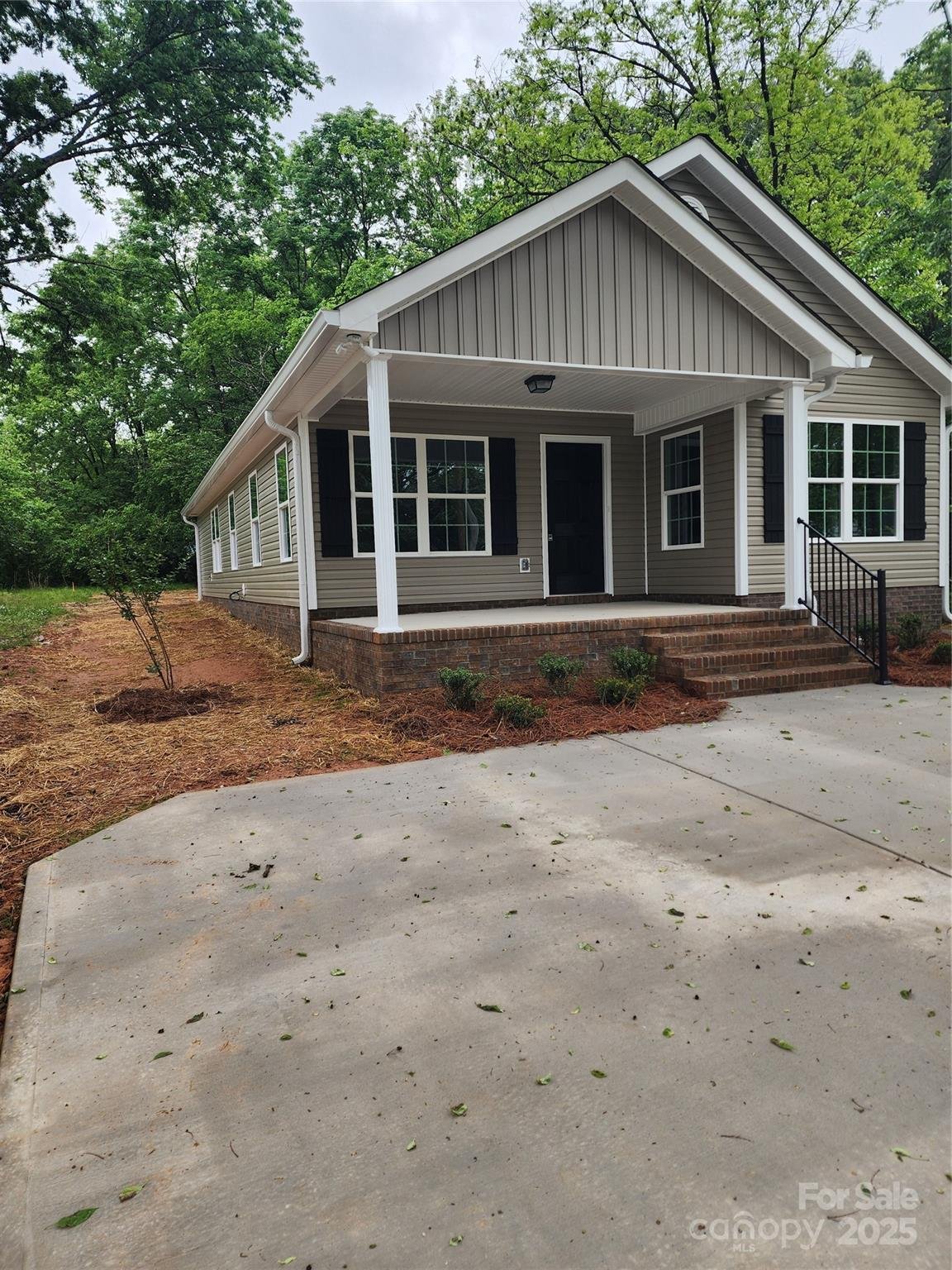Property image 2 at 833 Arlington Avenue, Rock Hill, SC 29730