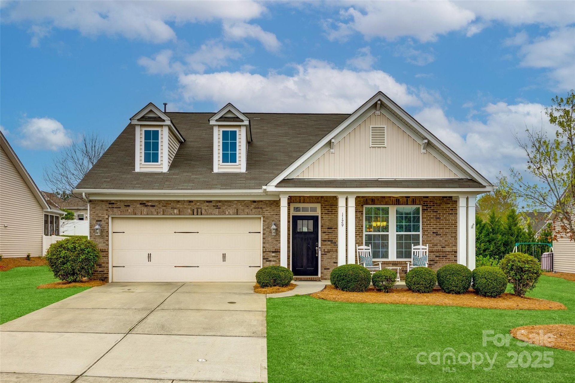 1129 Black Walnut Road