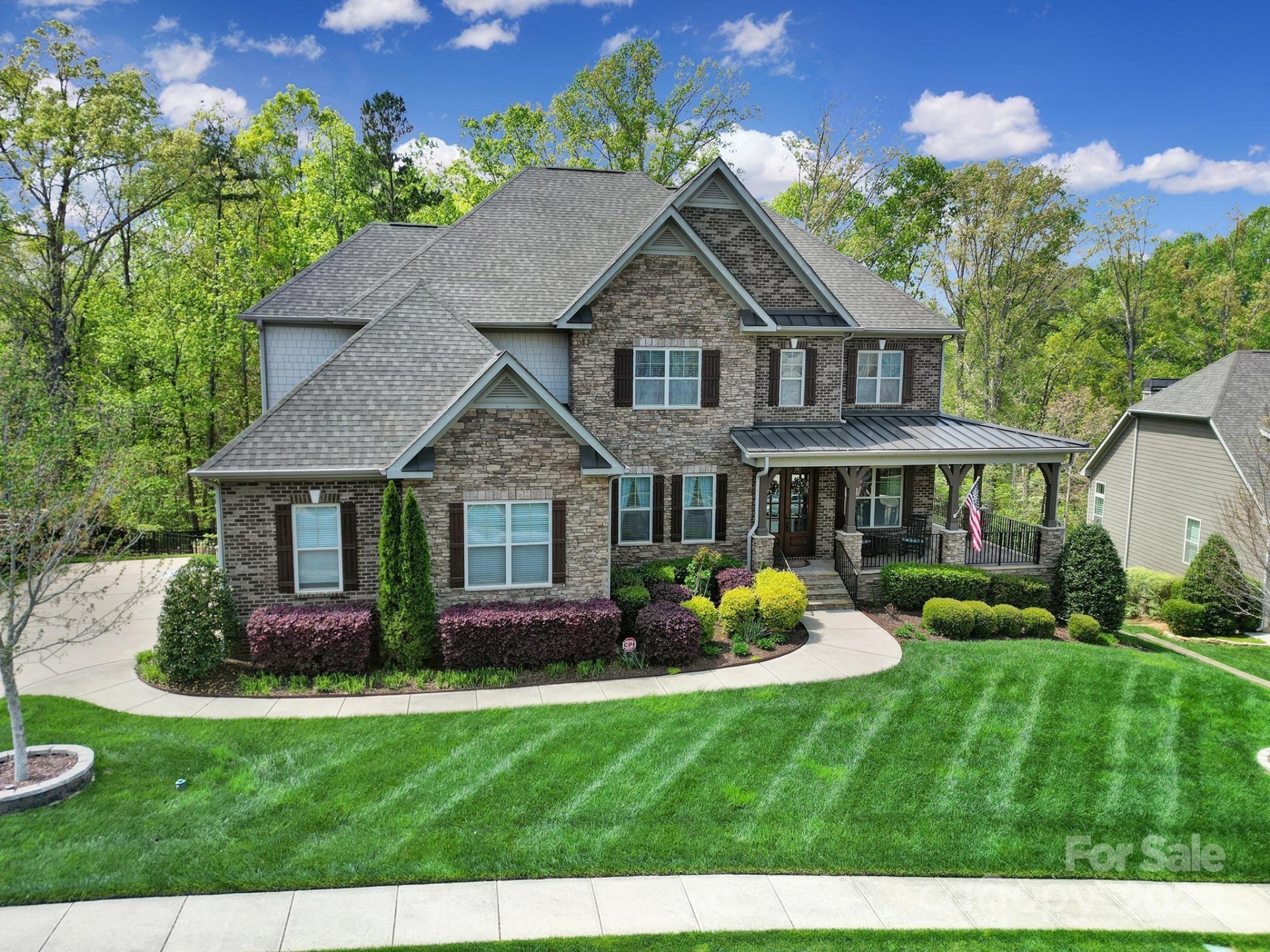 The Manors at Lake Ridge, Tega Cay Community