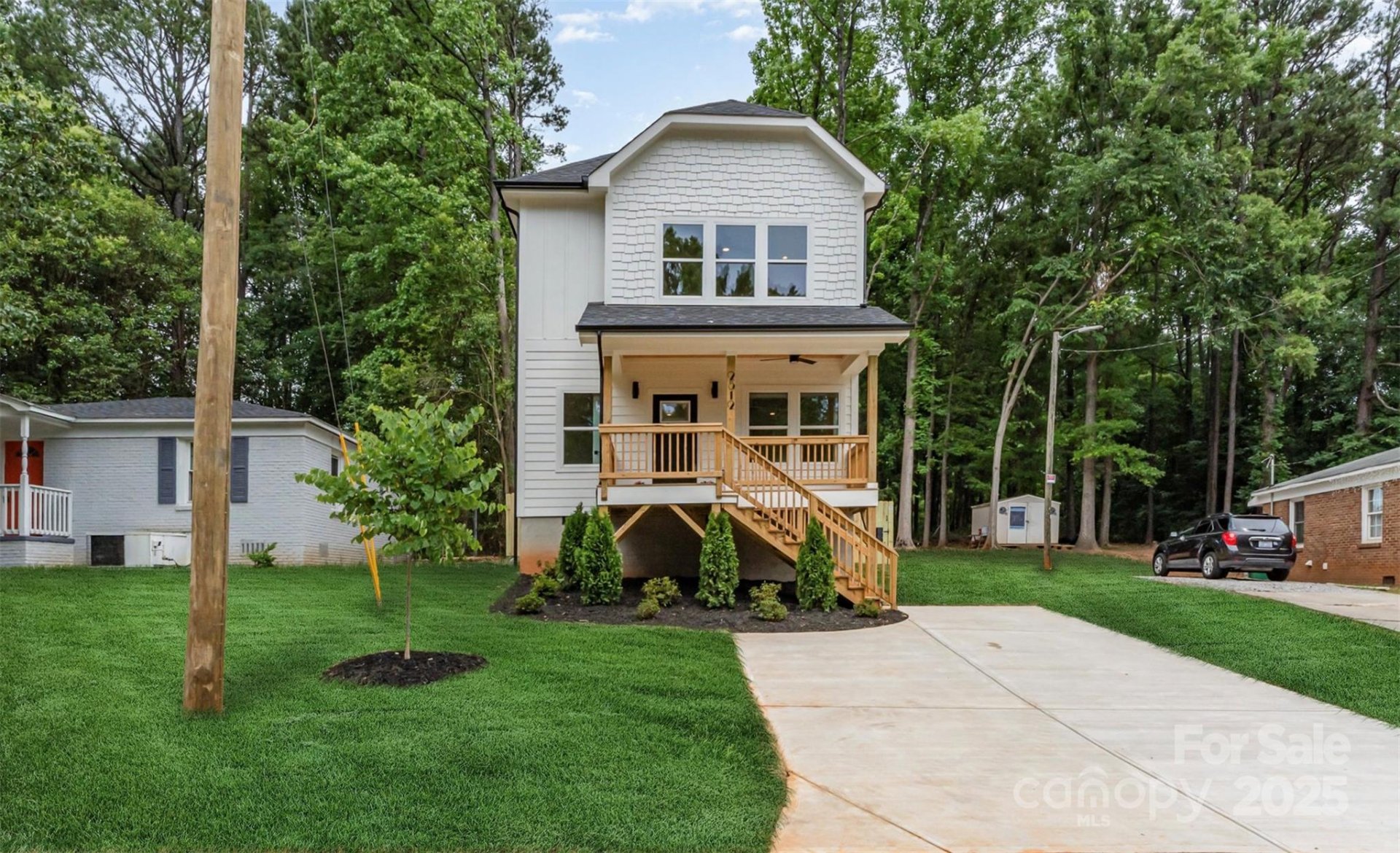 Property image 1 at 2512 Remington Street, Charlotte, NC 28216