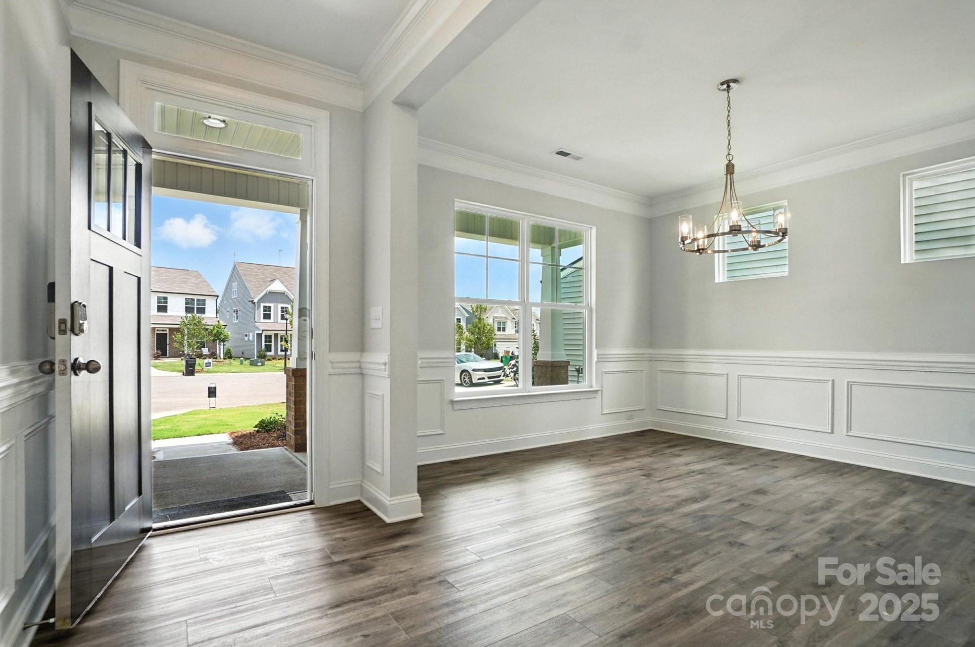 Property image 4 at 2017 Embassy Court, Charlotte, NC 28213