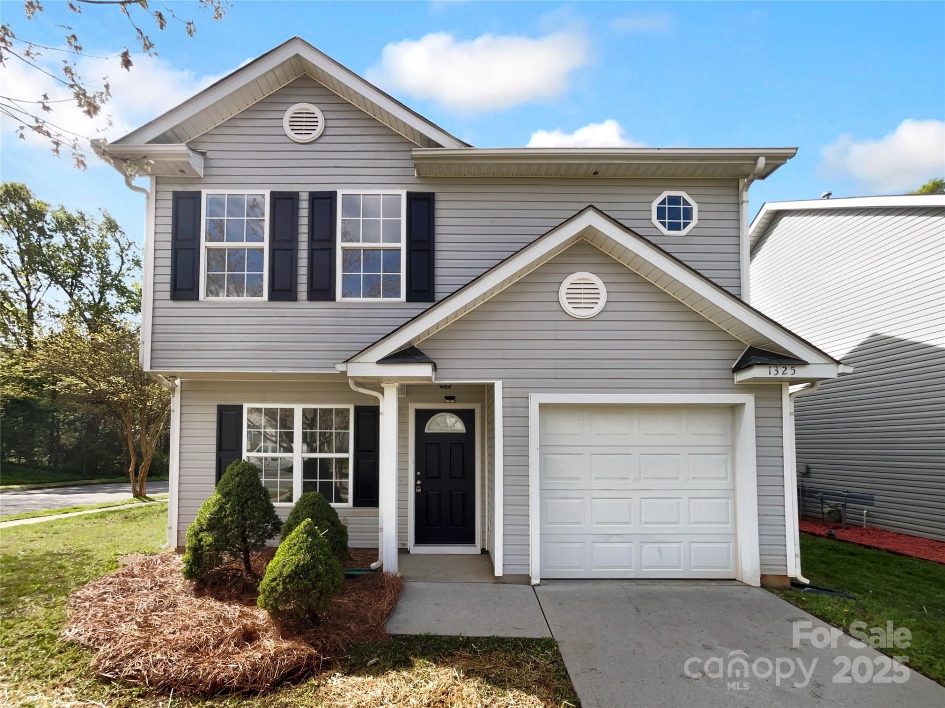 Property image 1 at 1325 Crandon Drive, Charlotte, NC 28216