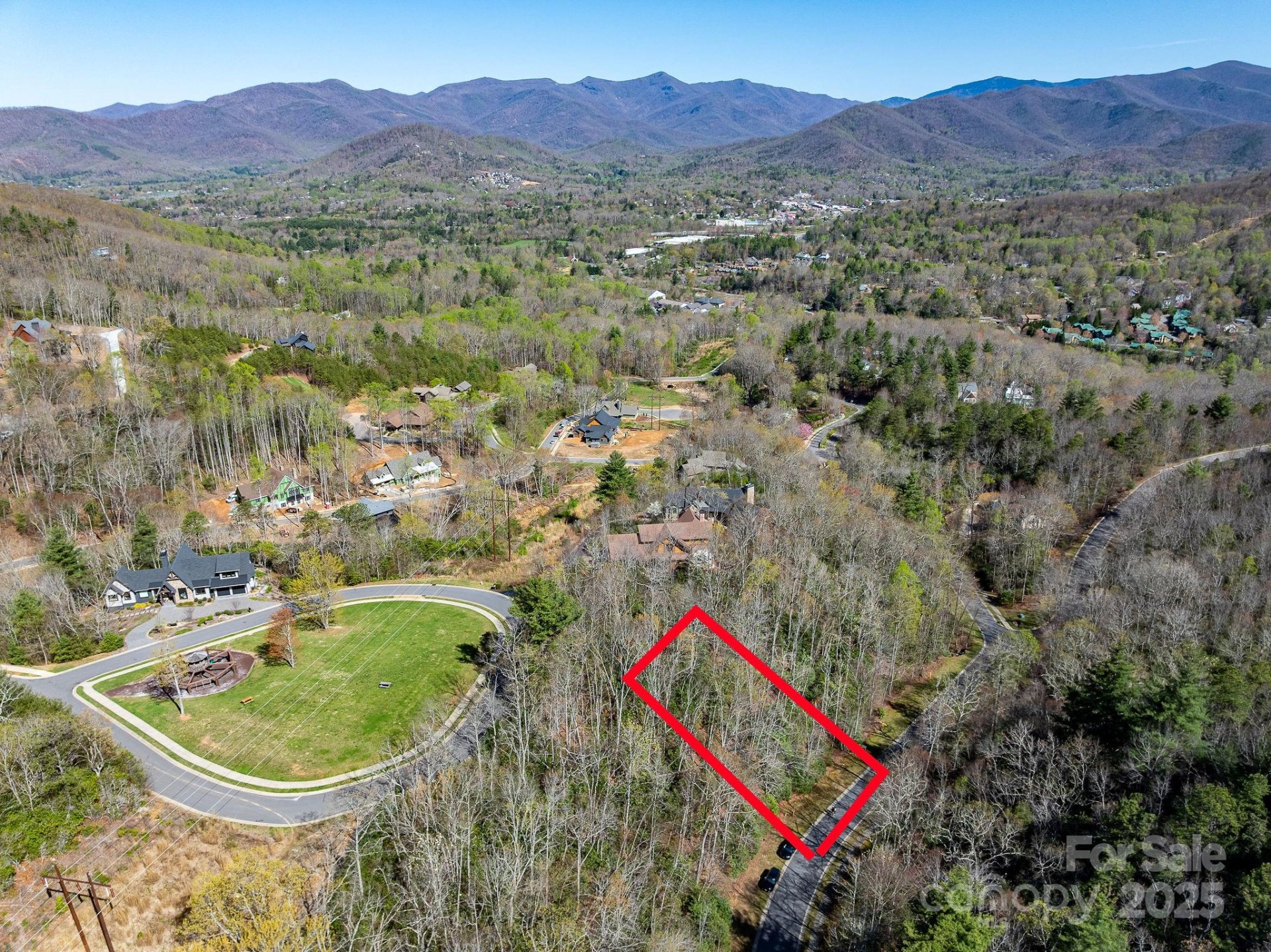 Property image 2 at 25 Settings Boulevard, Black Mountain, NC 28711