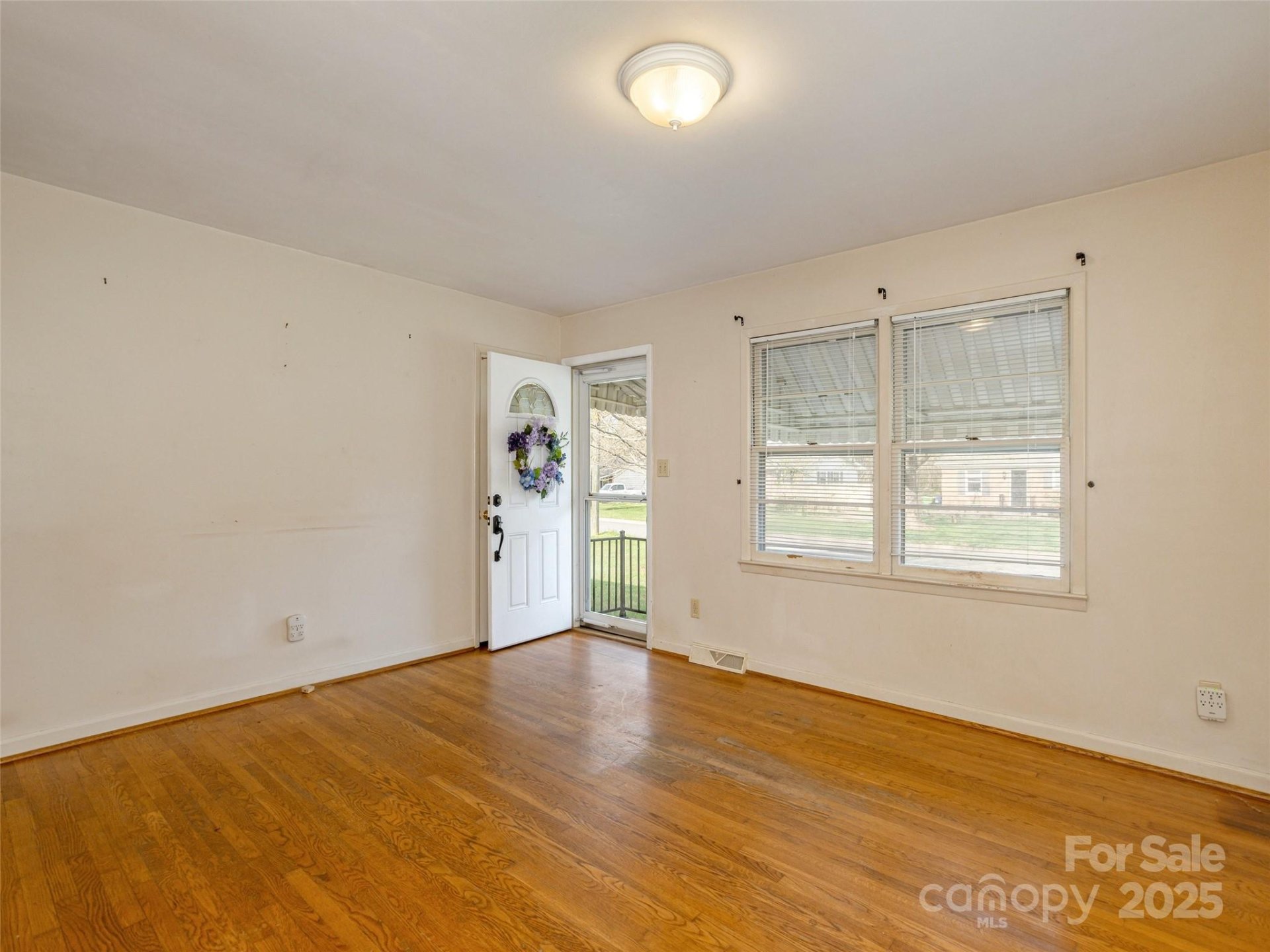 Property image 3 at 12 Birchwood Lane, Asheville, NC 28805