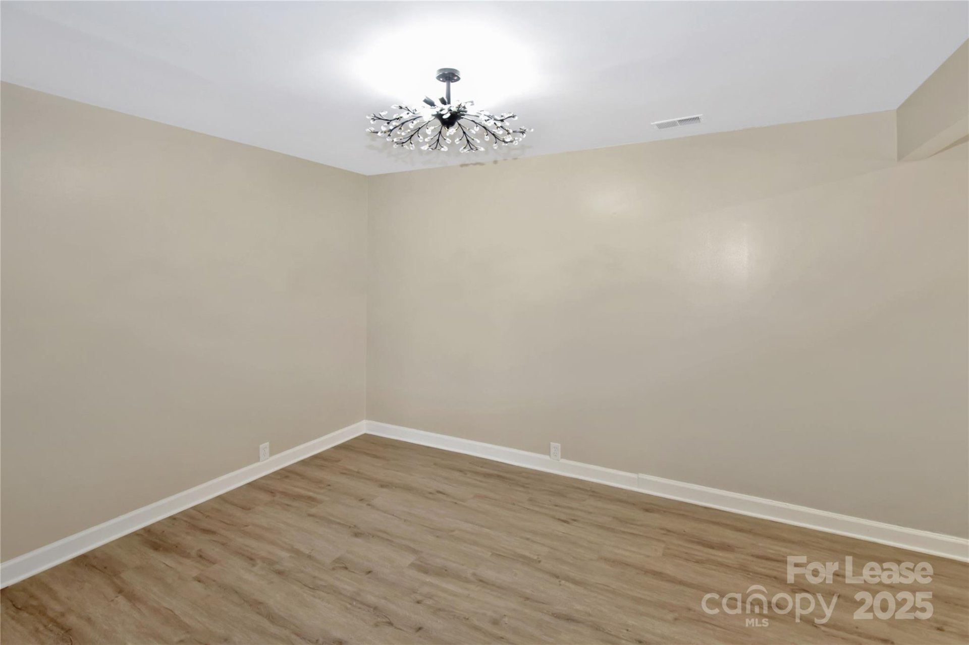Property image 5 at 7021 Stonington Lane, Charlotte, NC 28227