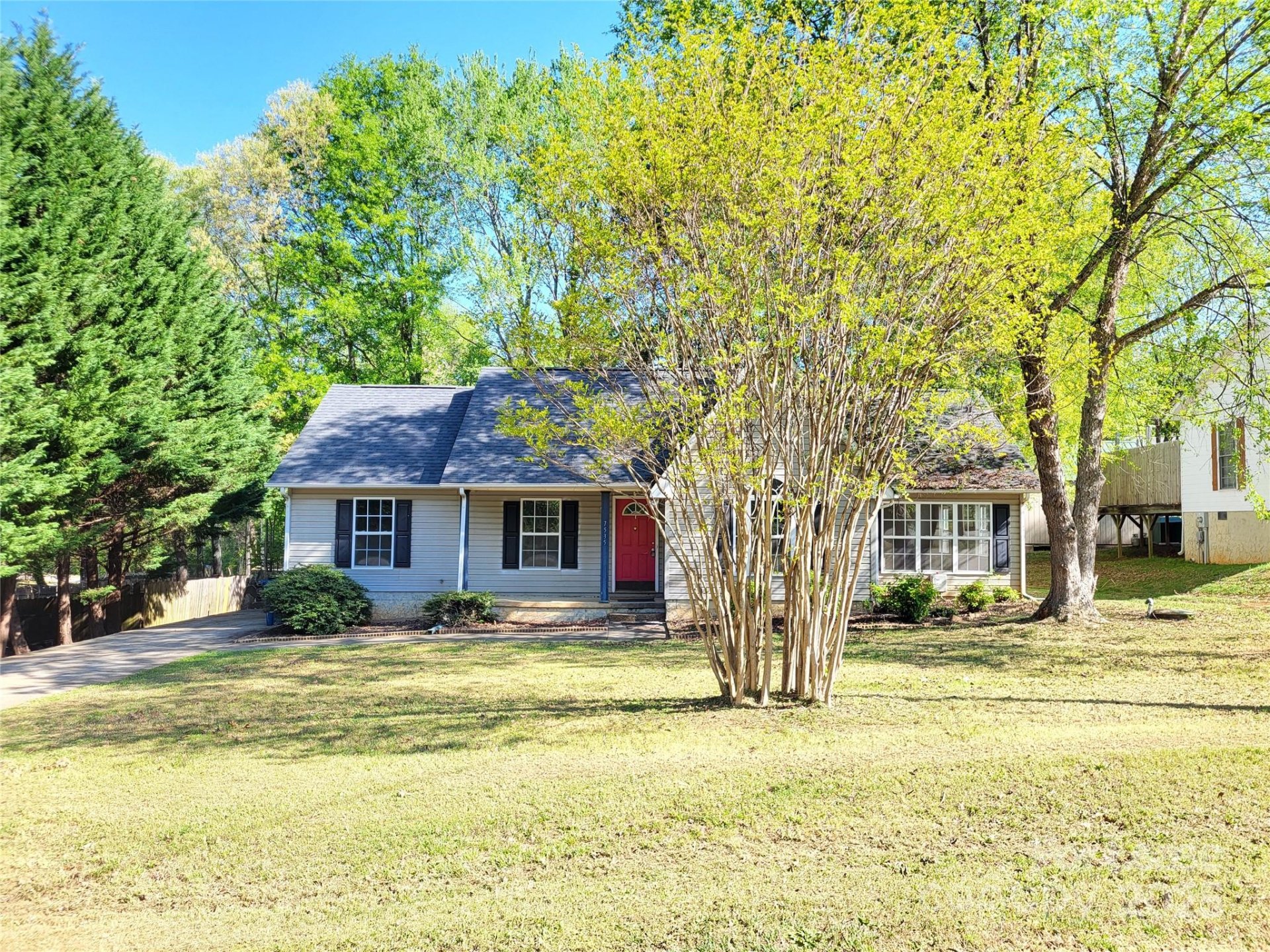 Property image 1 at 7535 Katherine Drive, Denver, NC 28037