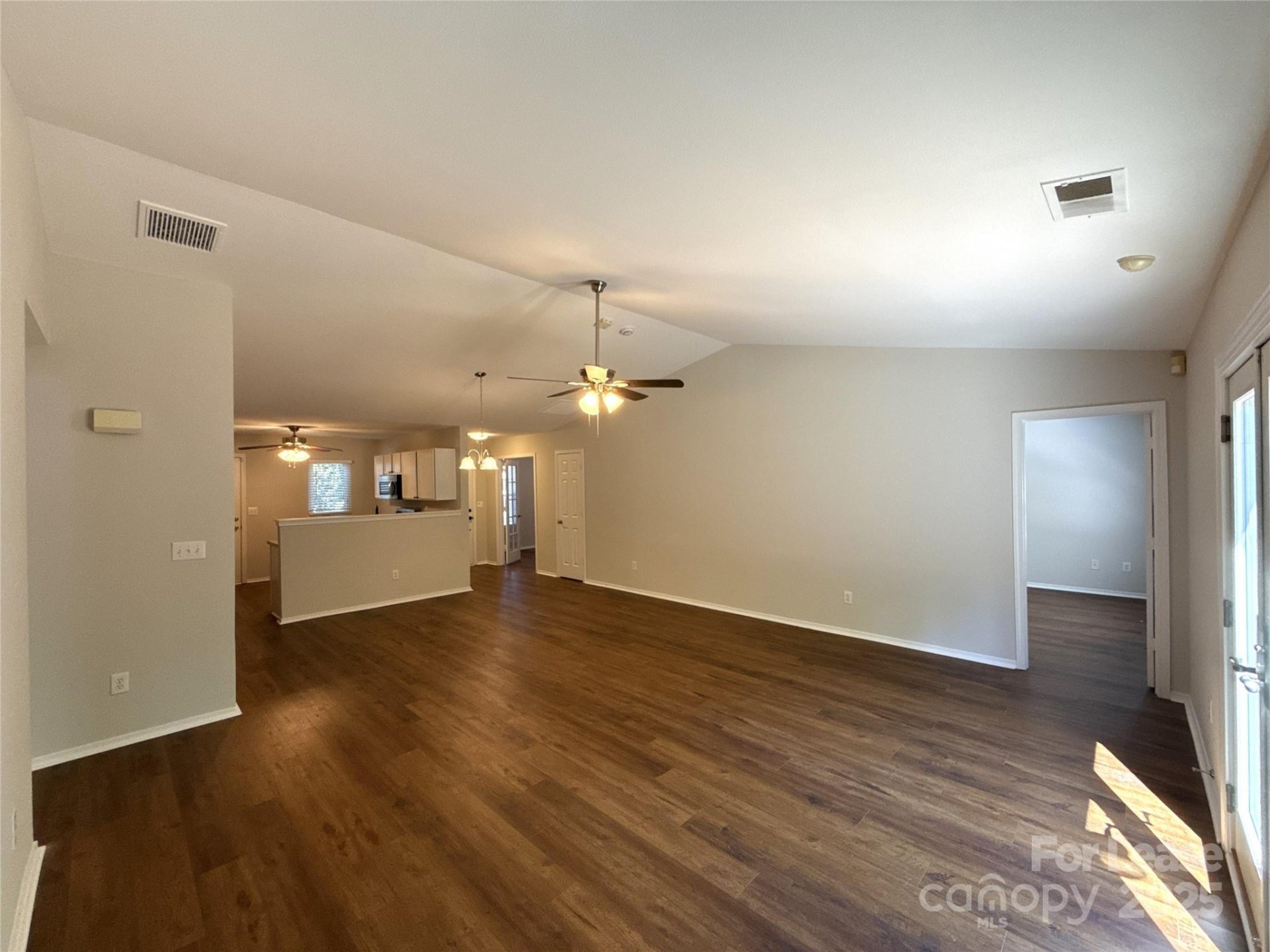 Property image 3 at 15732 Circlegreen Drive, Charlotte, NC 28273