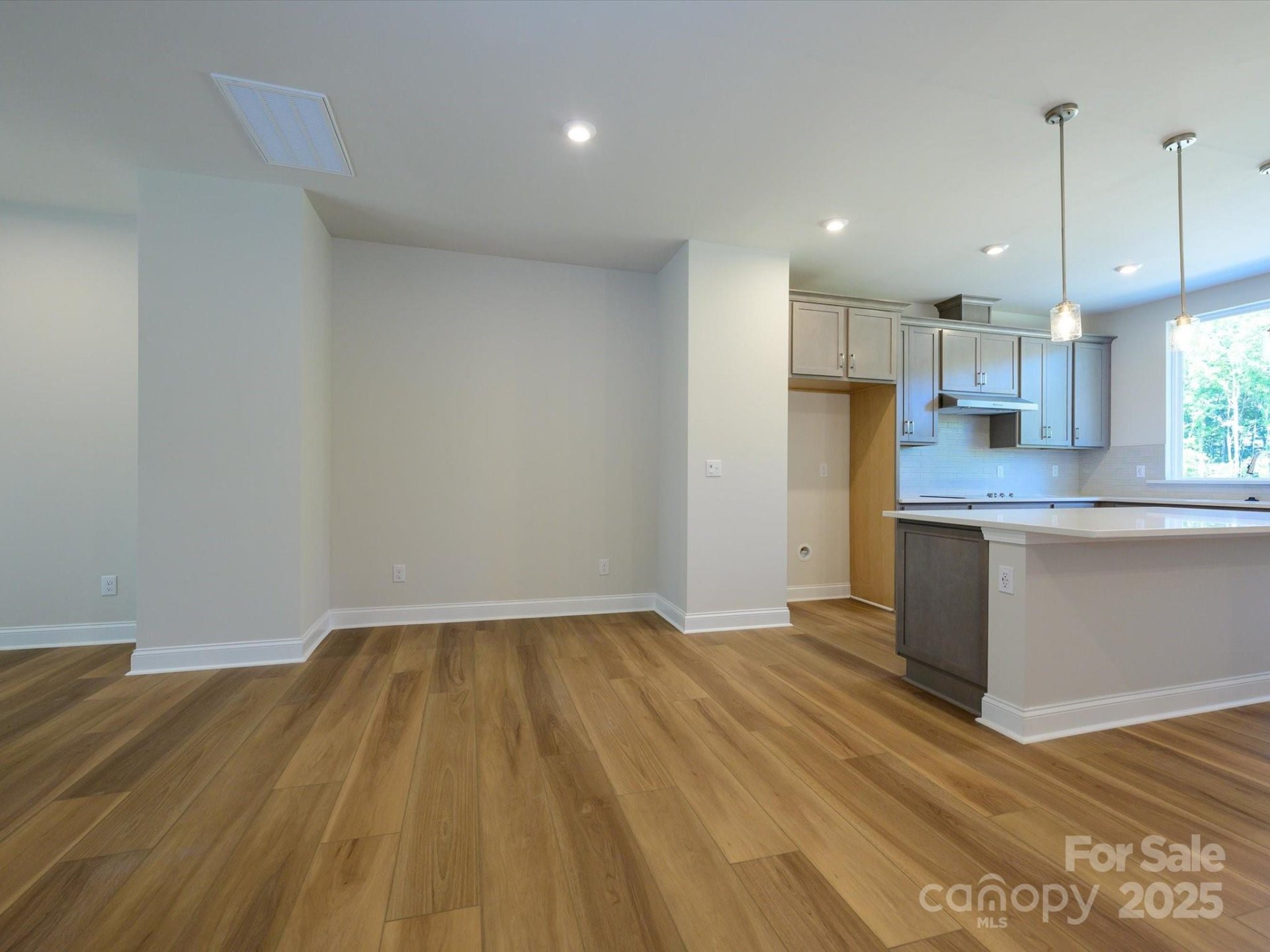 Property image 3 at 8048 Cedarsmith Court, Charlotte, NC 28217