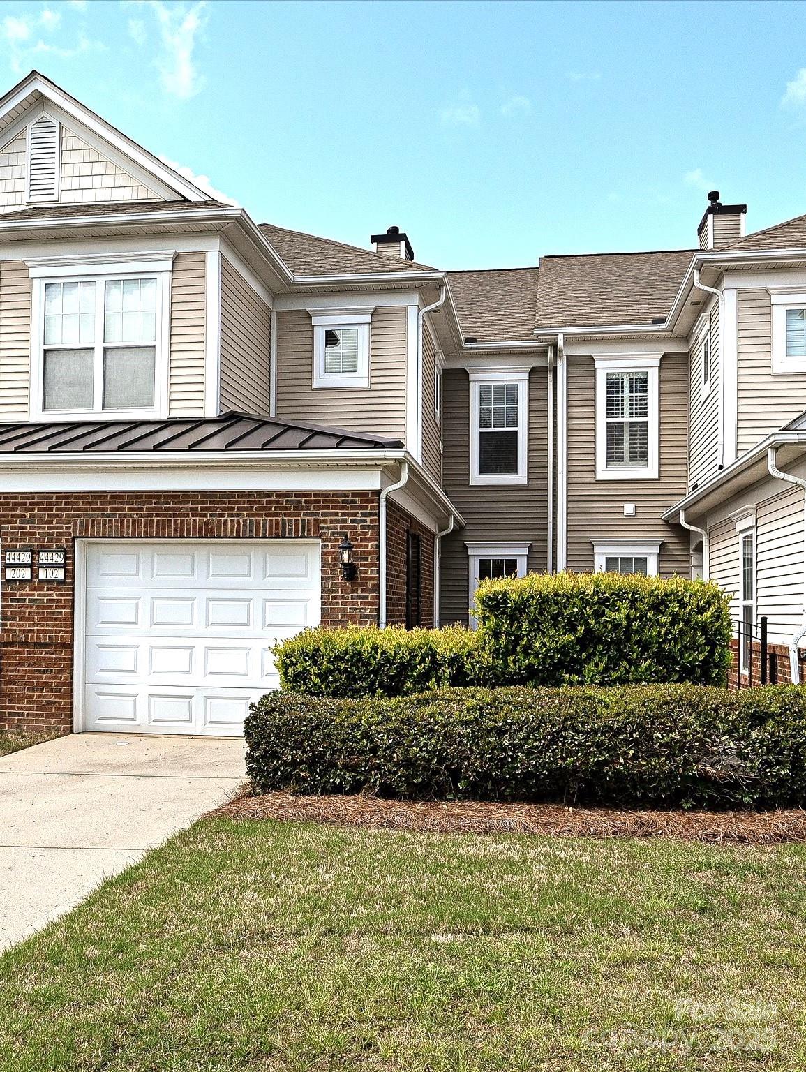 44429 Oriole Drive