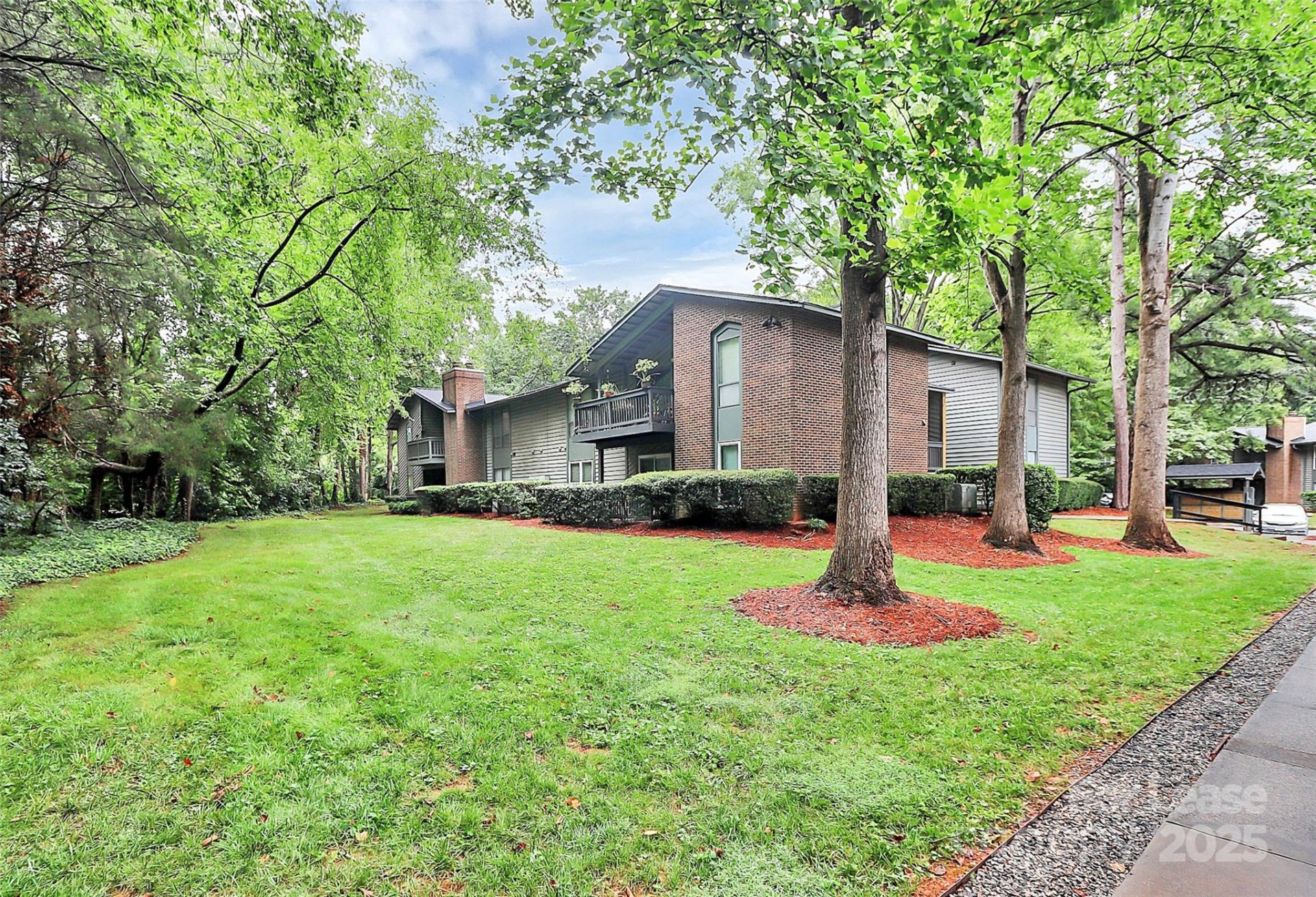 Property image 1 at 5012 Sardis Road, Charlotte, NC 28270