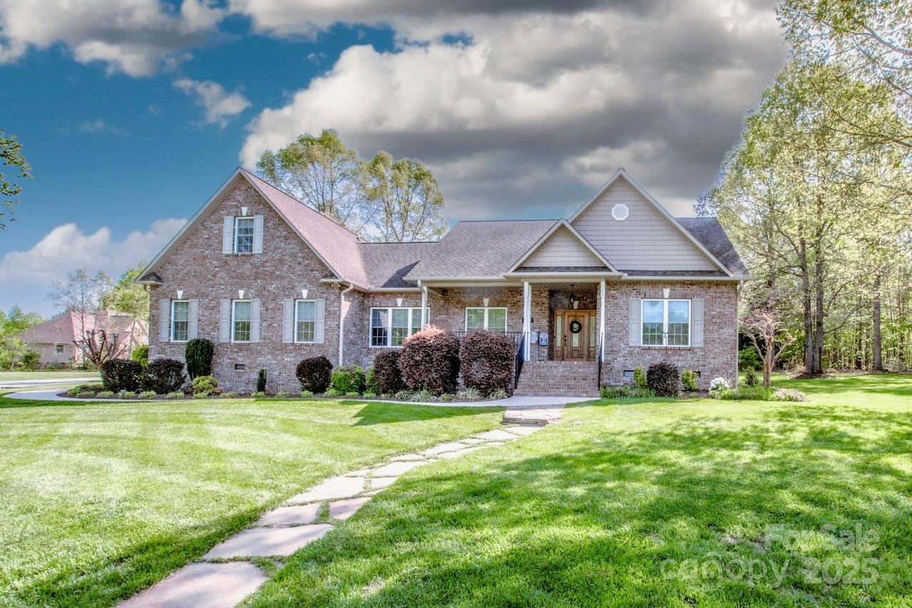 Property image 1 at 227 Donsdale Drive, Statesville, NC 28625