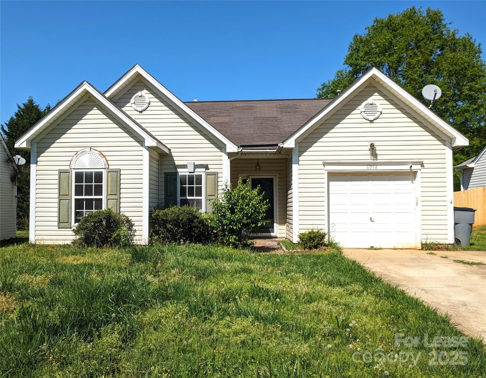 Property image 1 at 6014 Briggs Drive, Charlotte, NC 28269