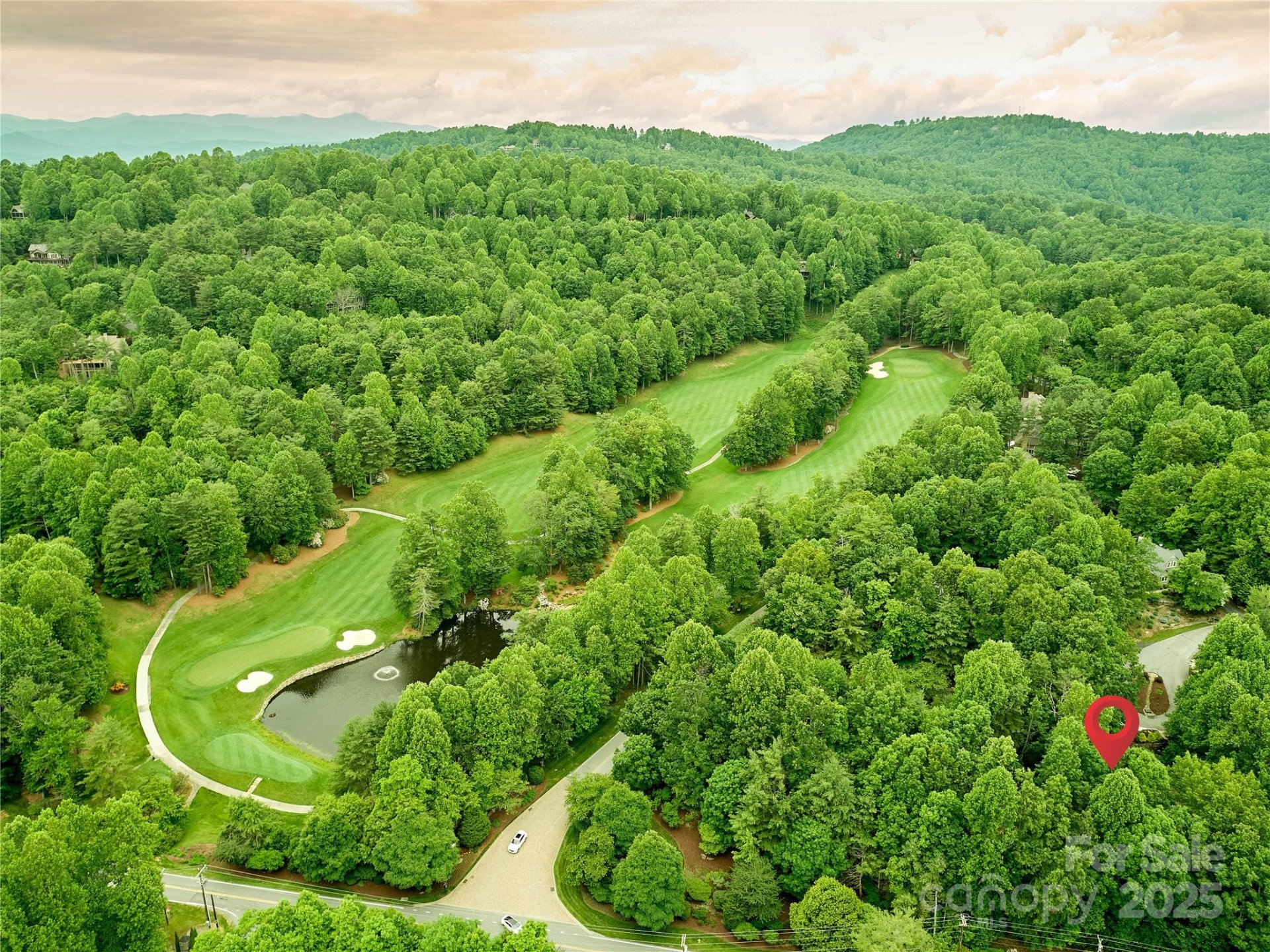 Property image 2 at 201 W Chimney Crossing, Hendersonville, NC 28739