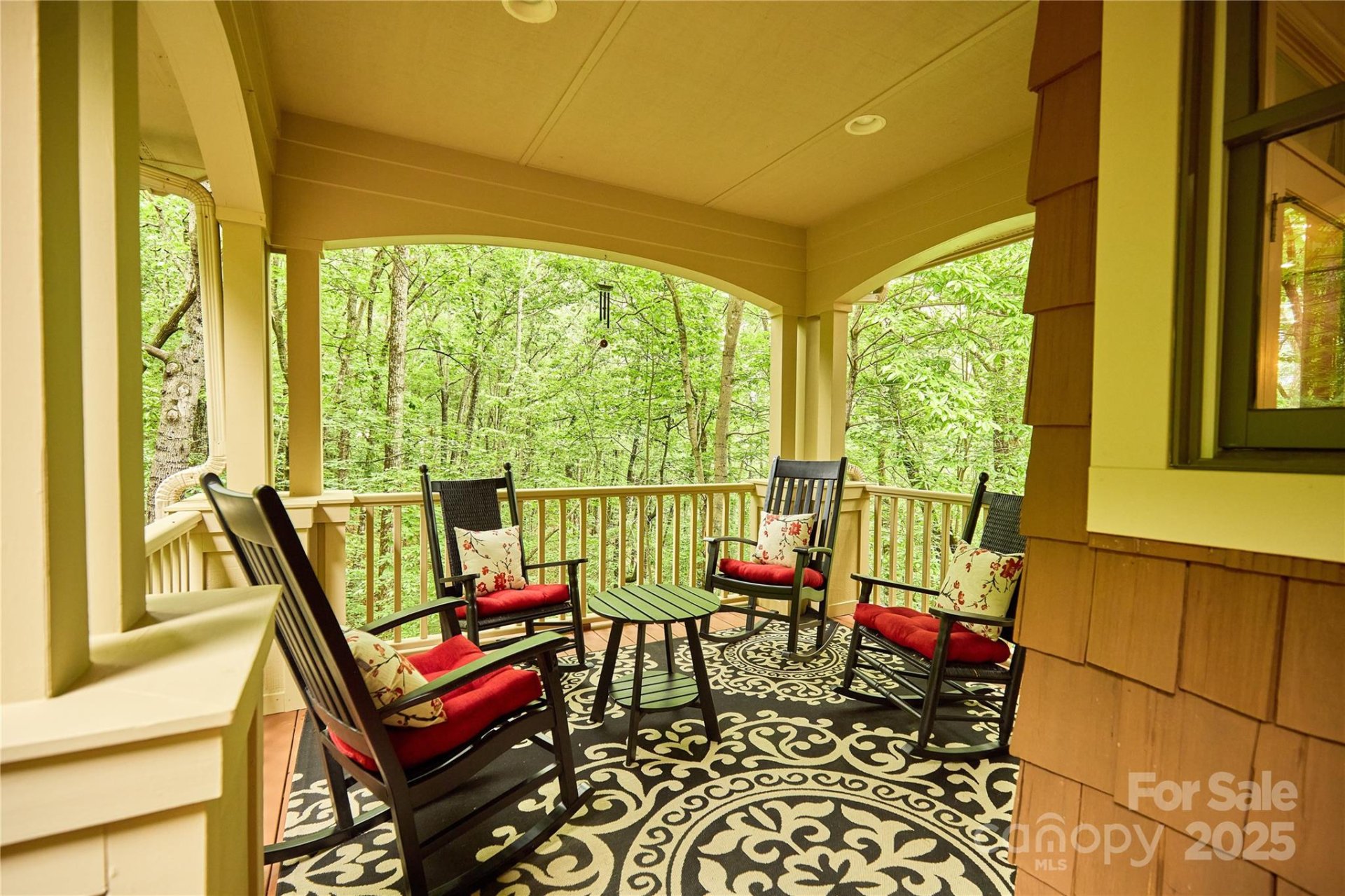 Property image 3 at 201 W Chimney Crossing, Hendersonville, NC 28739
