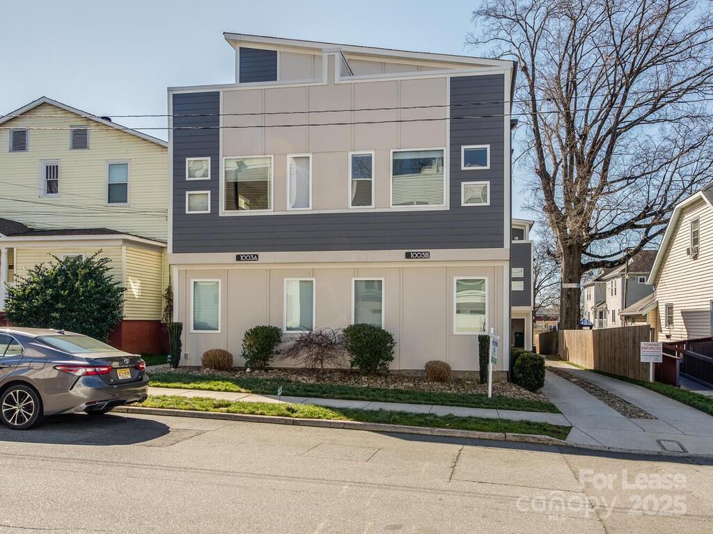 Property image 1 at 1003 Greenleaf Avenue, Charlotte, NC 28202