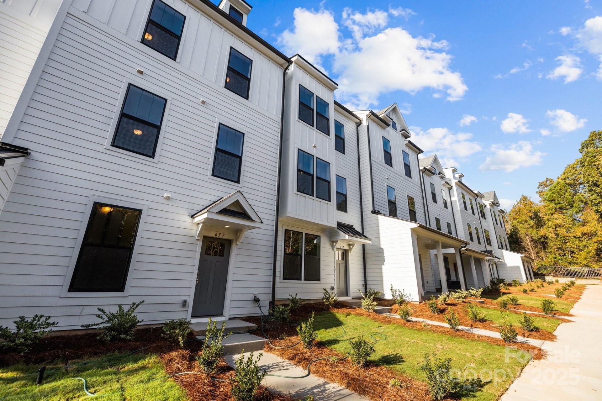 Property image 2 at 657 District Court, Fort Mill, SC 29708