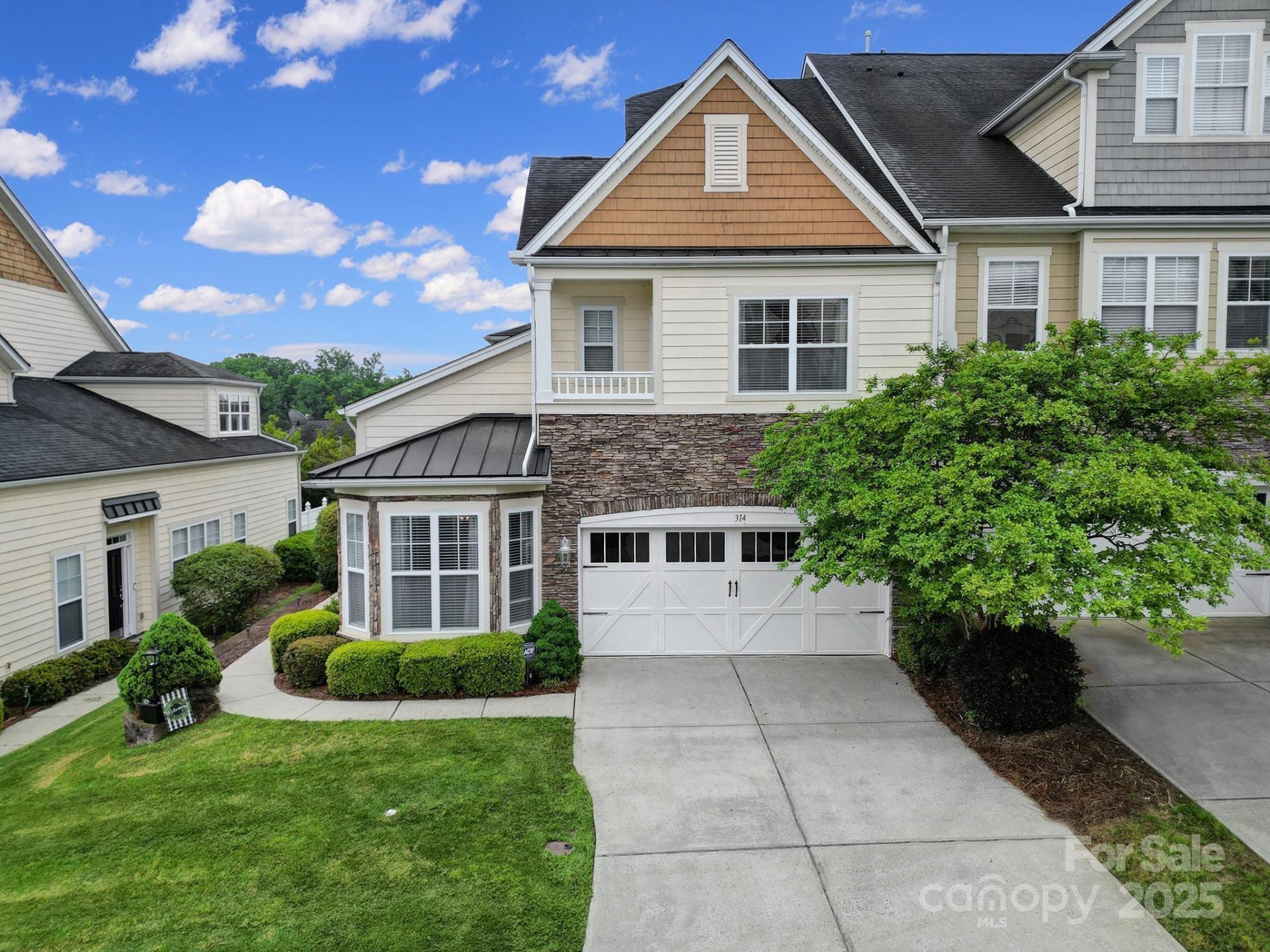 314 Wave Crest Drive