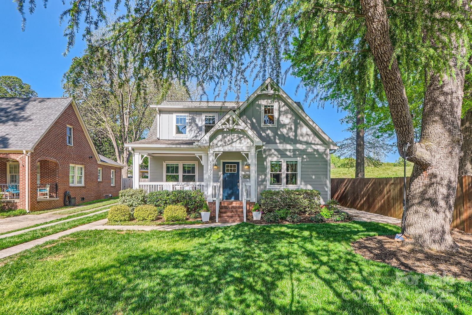 Property image 2 at 3709 Commonwealth Avenue, Charlotte, NC 28205