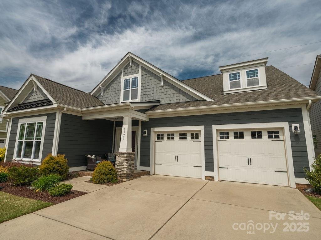 Property image 5 at 18721 Dumbarton Oaks Drive, Cornelius, NC 28031