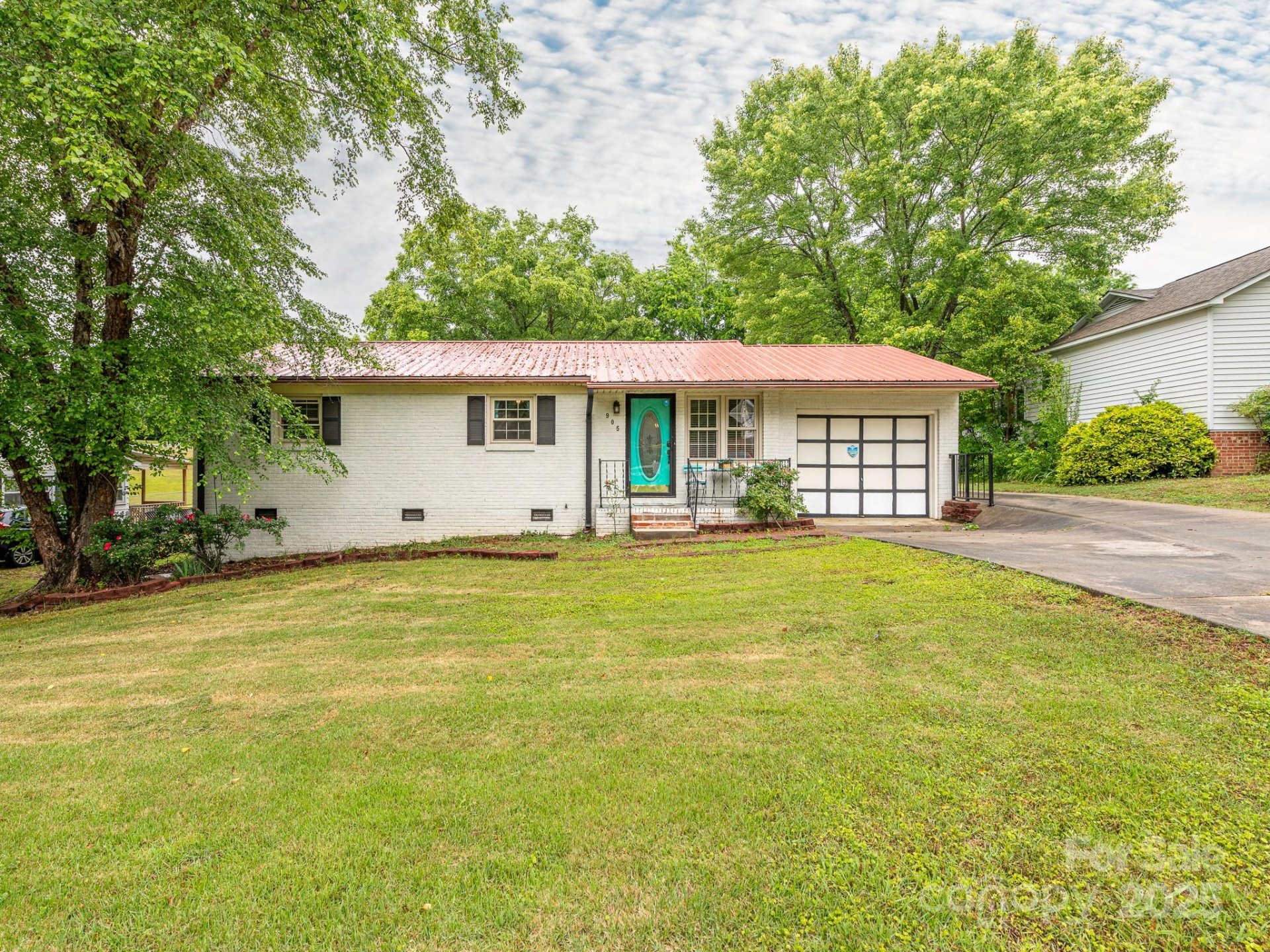 905 Mount Olivet Road